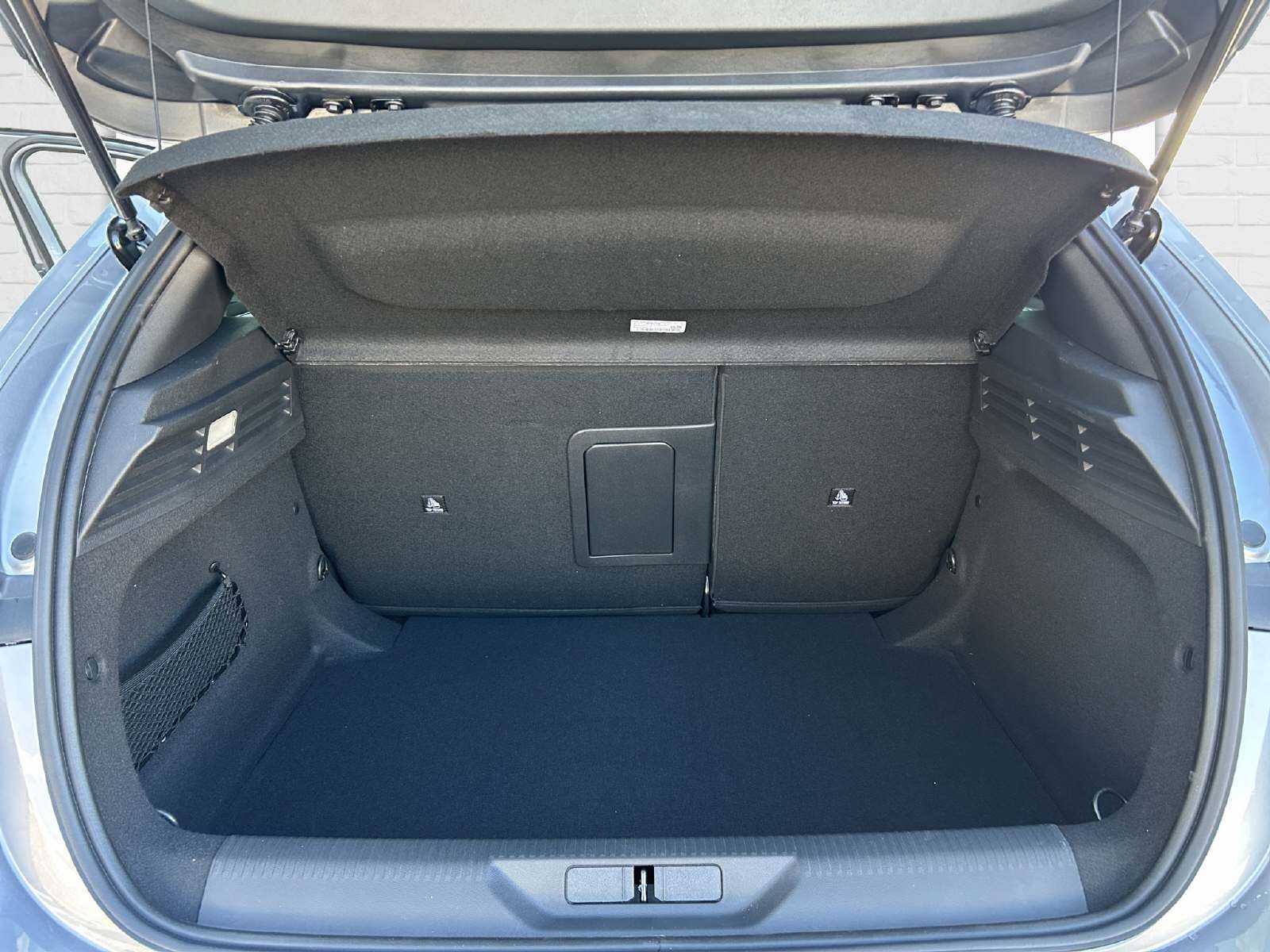 PEUGEOT 308 1.2 Hybrid GT-image-13