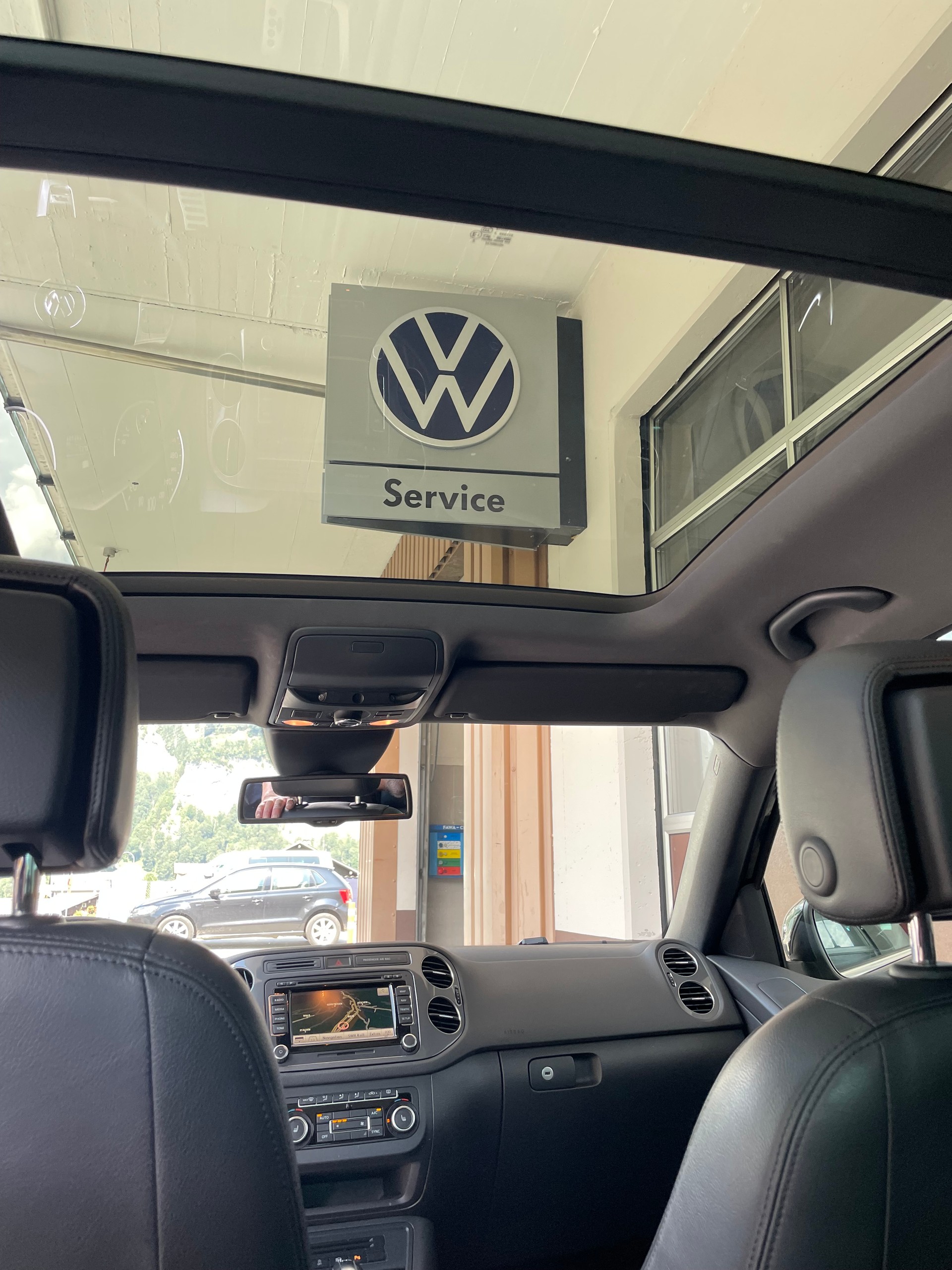 VW Tiguan 2.0 TDI BlueMotion Sport&Style 4Motion DSG-image-15