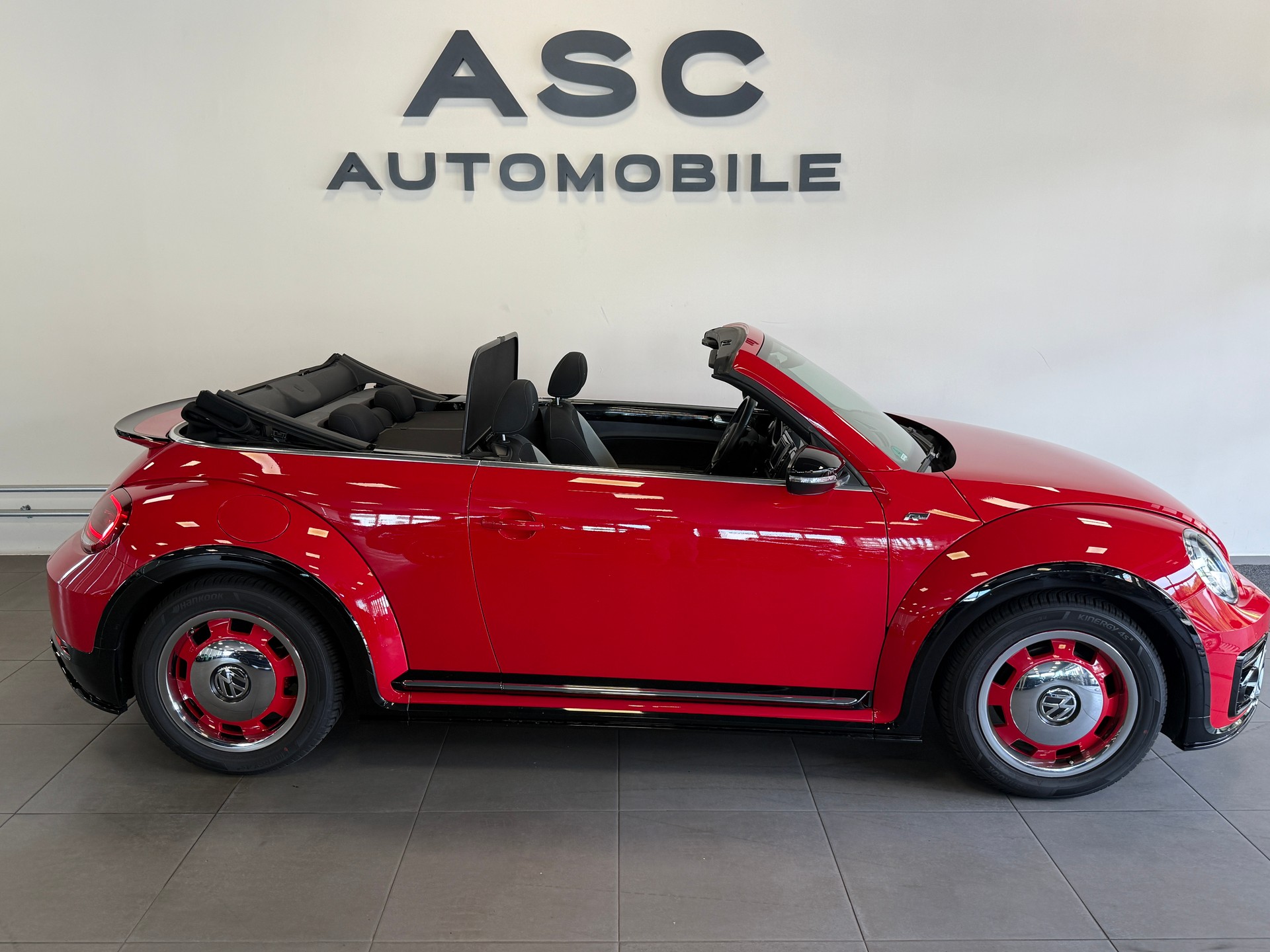 VW Beetle Cabriolet 2.0 TSI BMT R-Line DSG-image-4