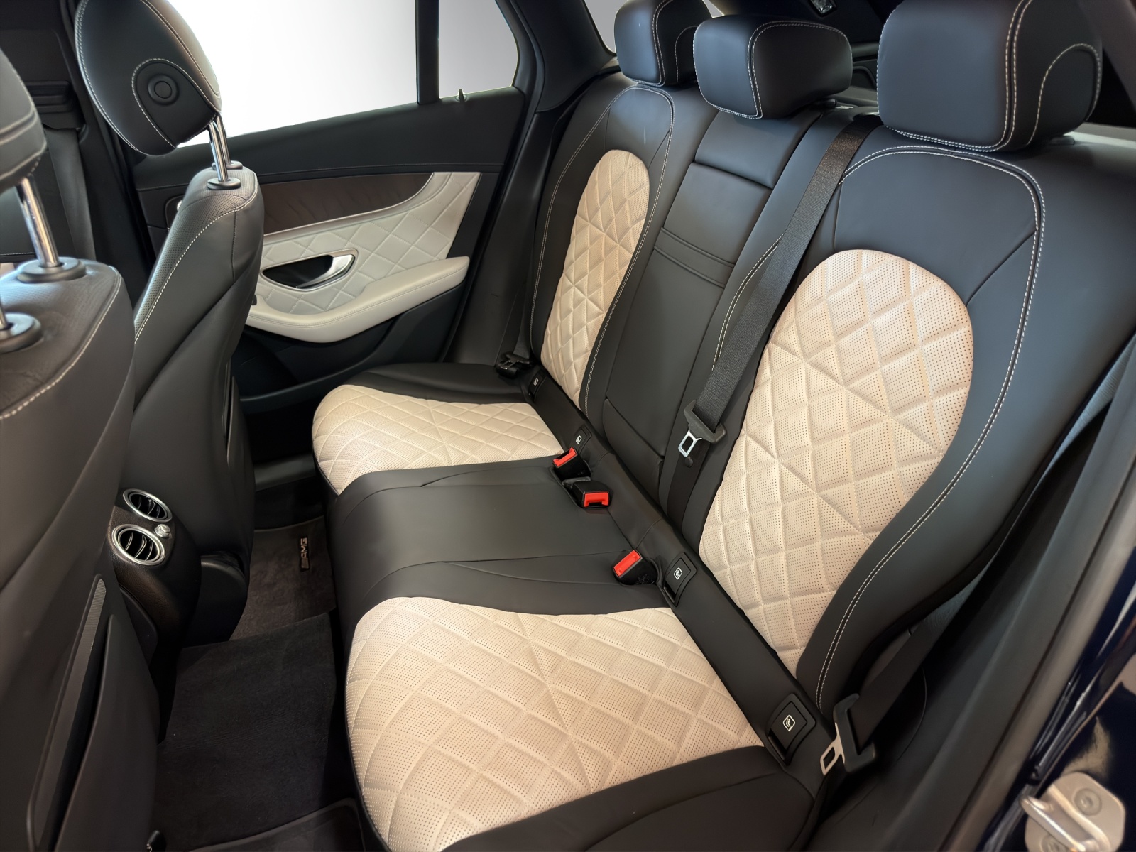 MERCEDES-BENZ GLC 43 AMG 4Matic-image-10