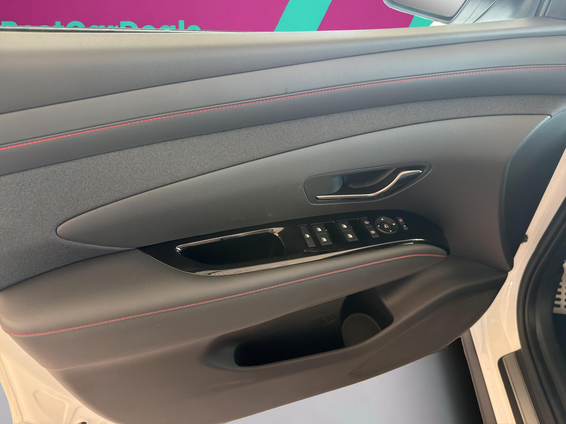 HYUNDAI Tucson 1.6 T-GDi N-Line 4WD-image-17