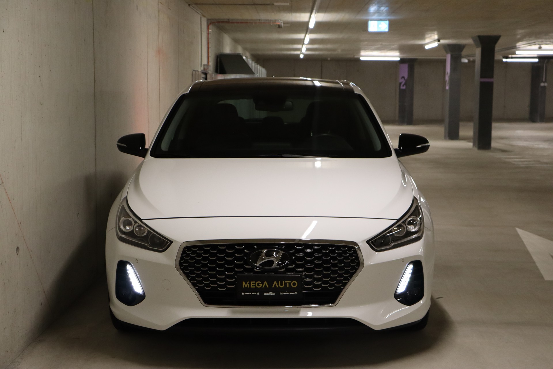 HYUNDAI i30 1.4 T-GDi Origo-showroom-element-1