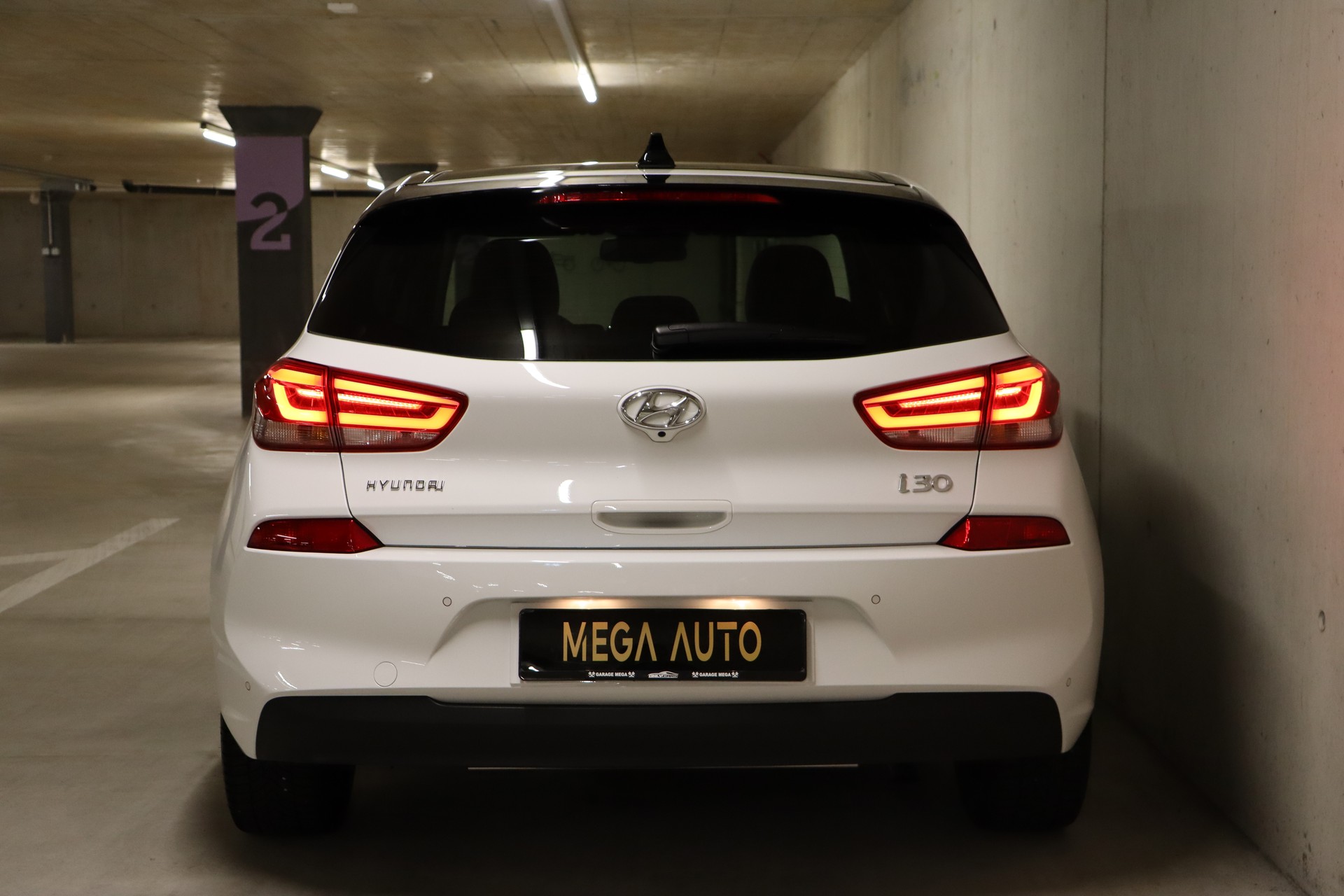 HYUNDAI i30 1.4 T-GDi Origo-image-8