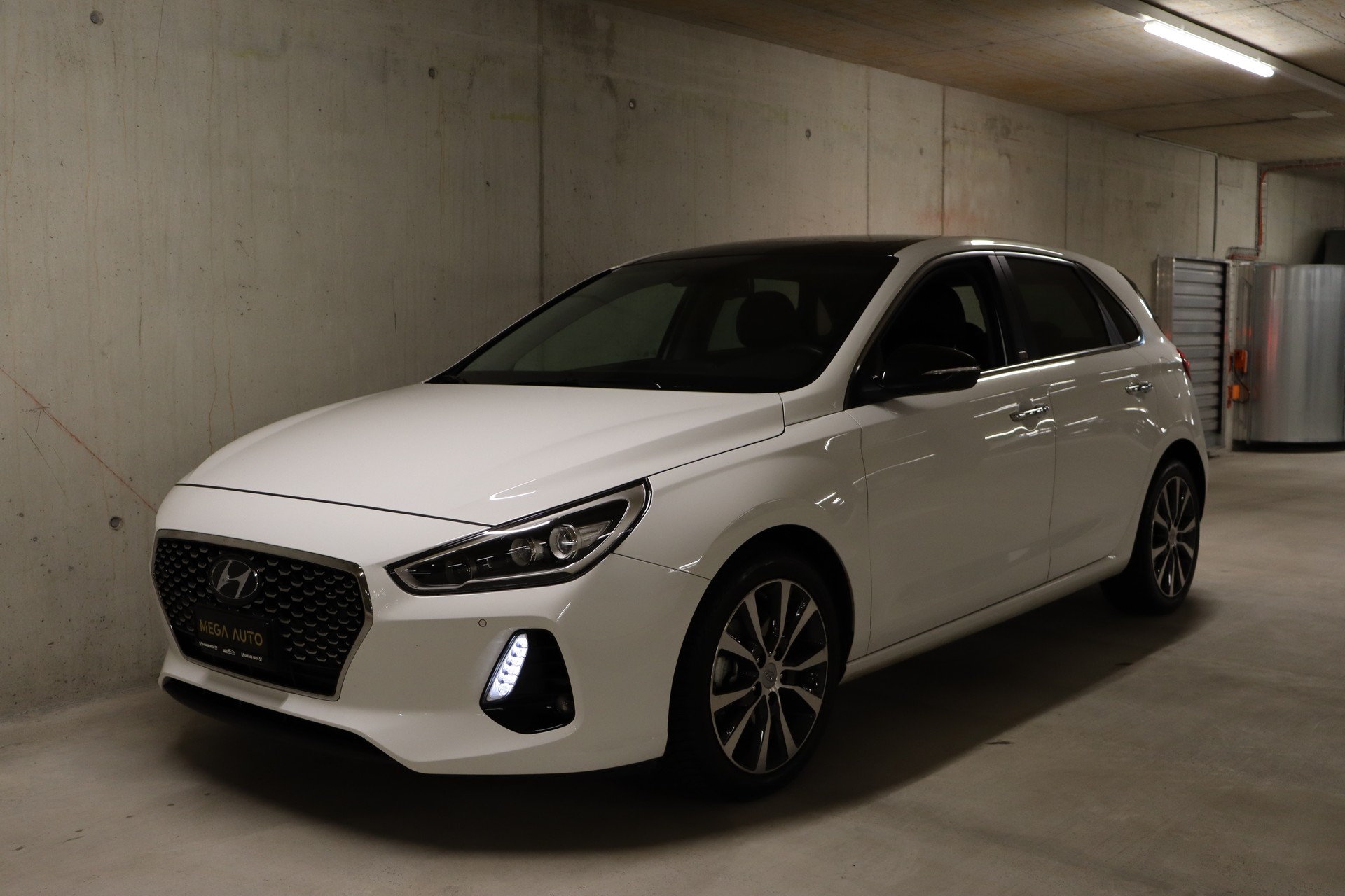 HYUNDAI i30 1.4 T-GDi Origo