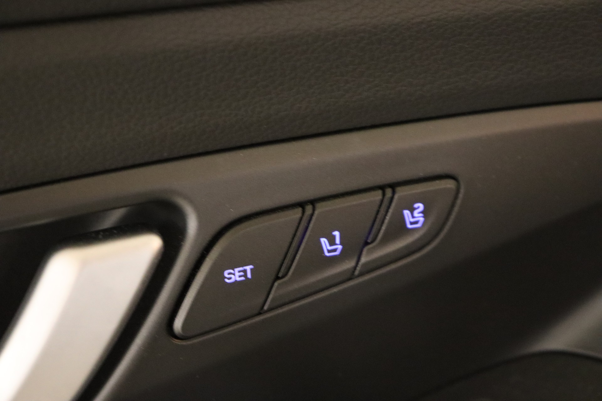 HYUNDAI i30 1.4 T-GDi Origo-image-13