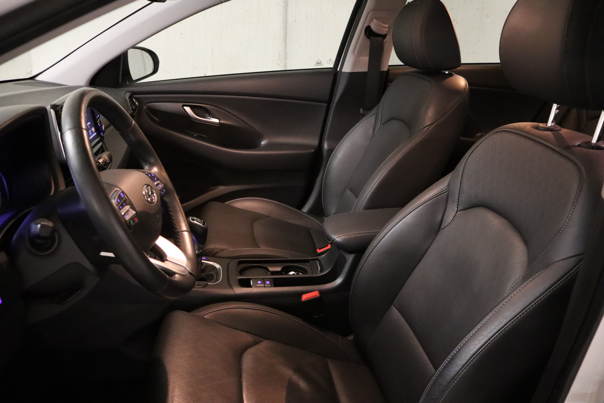 HYUNDAI i30 1.4 T-GDi Origo-image-10
