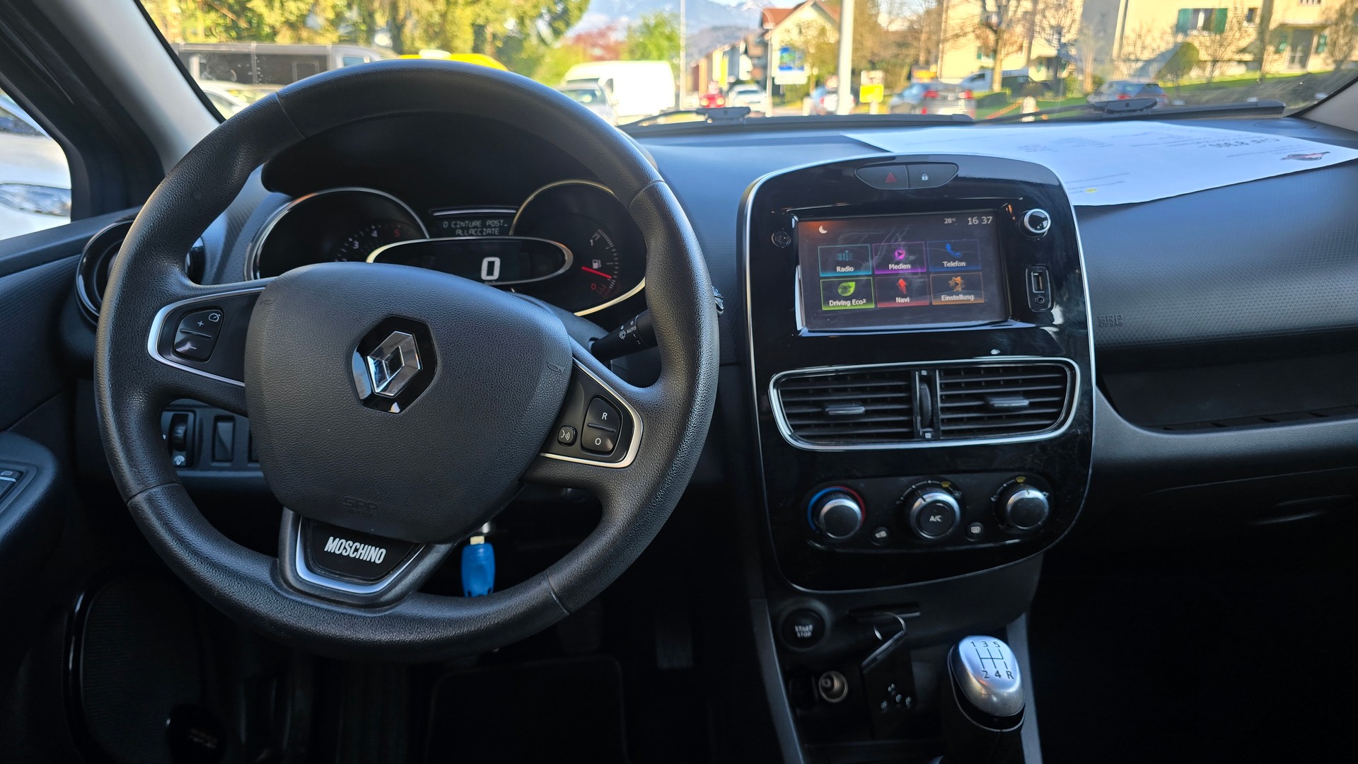 RENAULT Clio 1.5 dCi Intens EDC-image-9