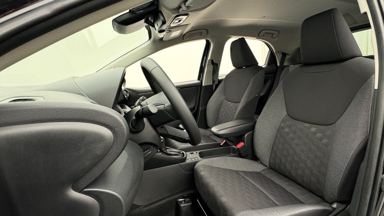 TOYOTA Yaris 1.5 Sport e-CVT-image-4