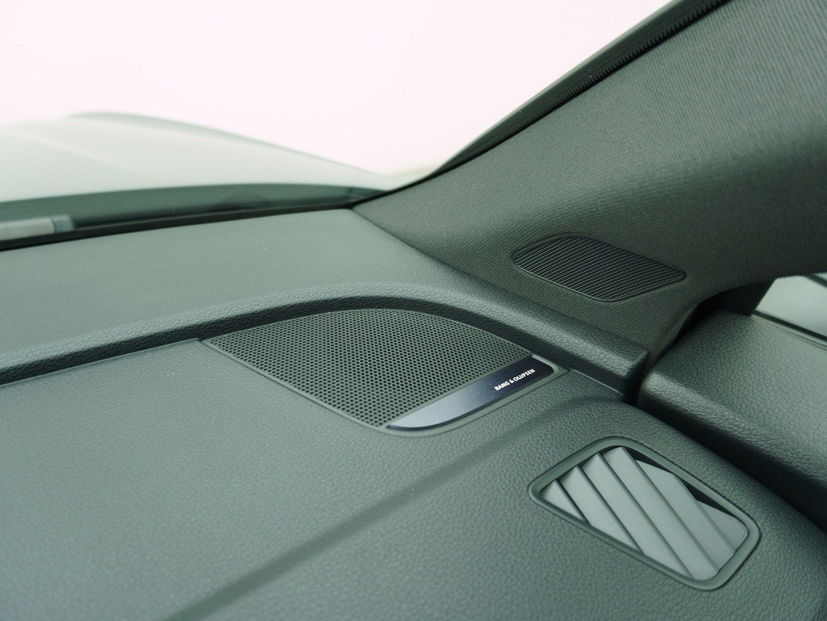 AUDI Q5 45 TFSI S line quattro S-Tronic-image-15