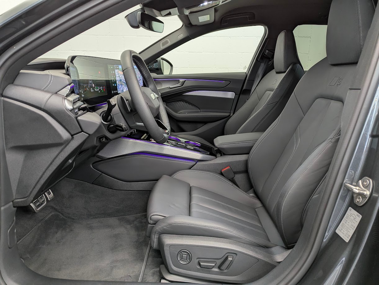 AUDI A6 Avant 3.0 V6 TFSI quattro S-Tronic*5J GAR ALL-BLACK S-LINE INNEN+AUSSEN S-SITZE 360CAM AHK2'100KG-image-3