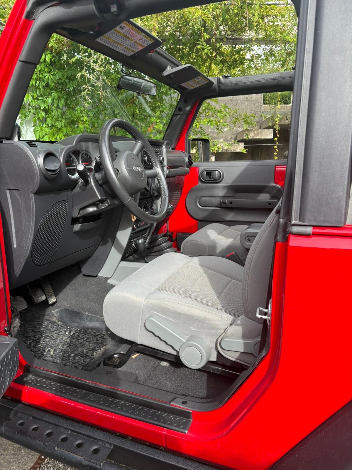 JEEP Wrangler 3.8 V6 Rubicon-image-5