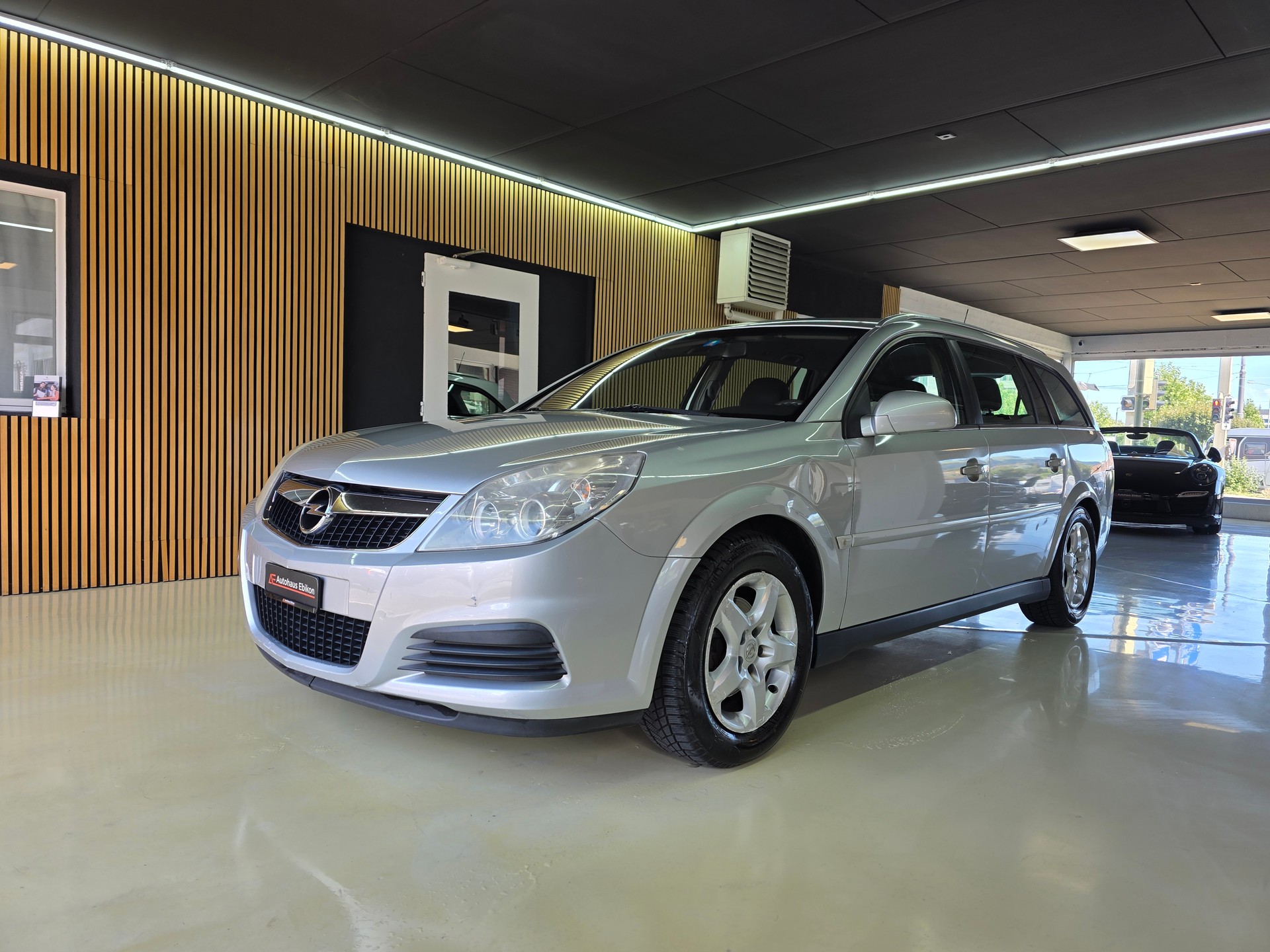 OPEL Vectra Caravan 1.9 CDTi 16V Cosmo-showroom-element-2