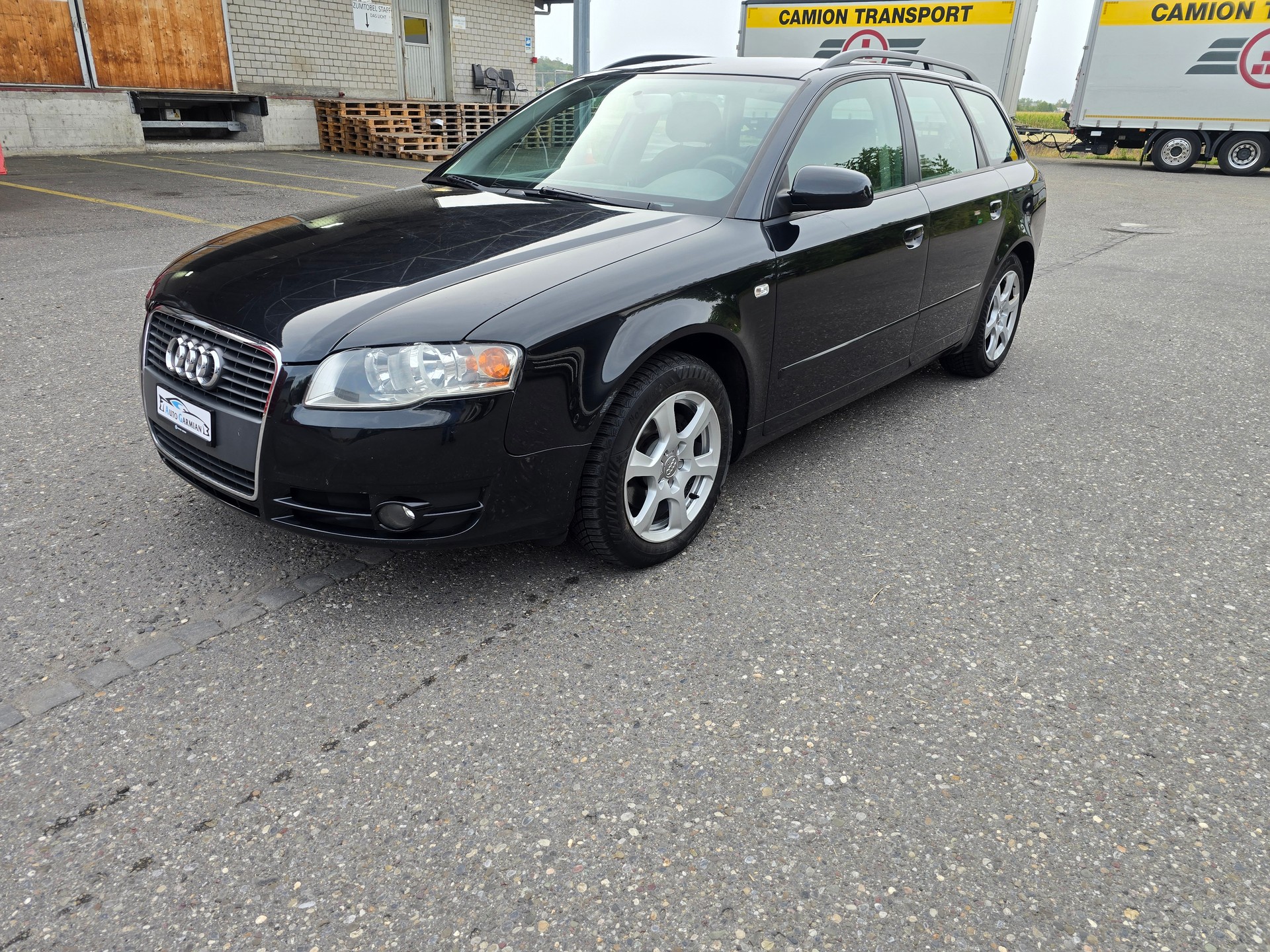 AUDI A4 Avant 2.0 TDI-image-2