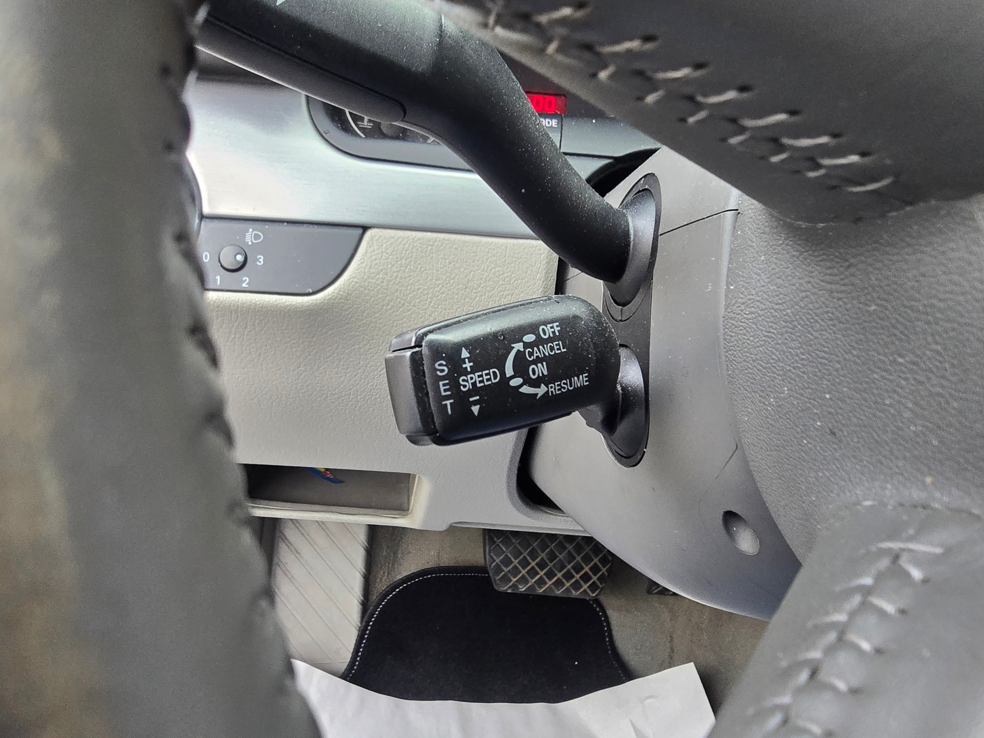 AUDI A4 Avant 2.0 TDI-image-18