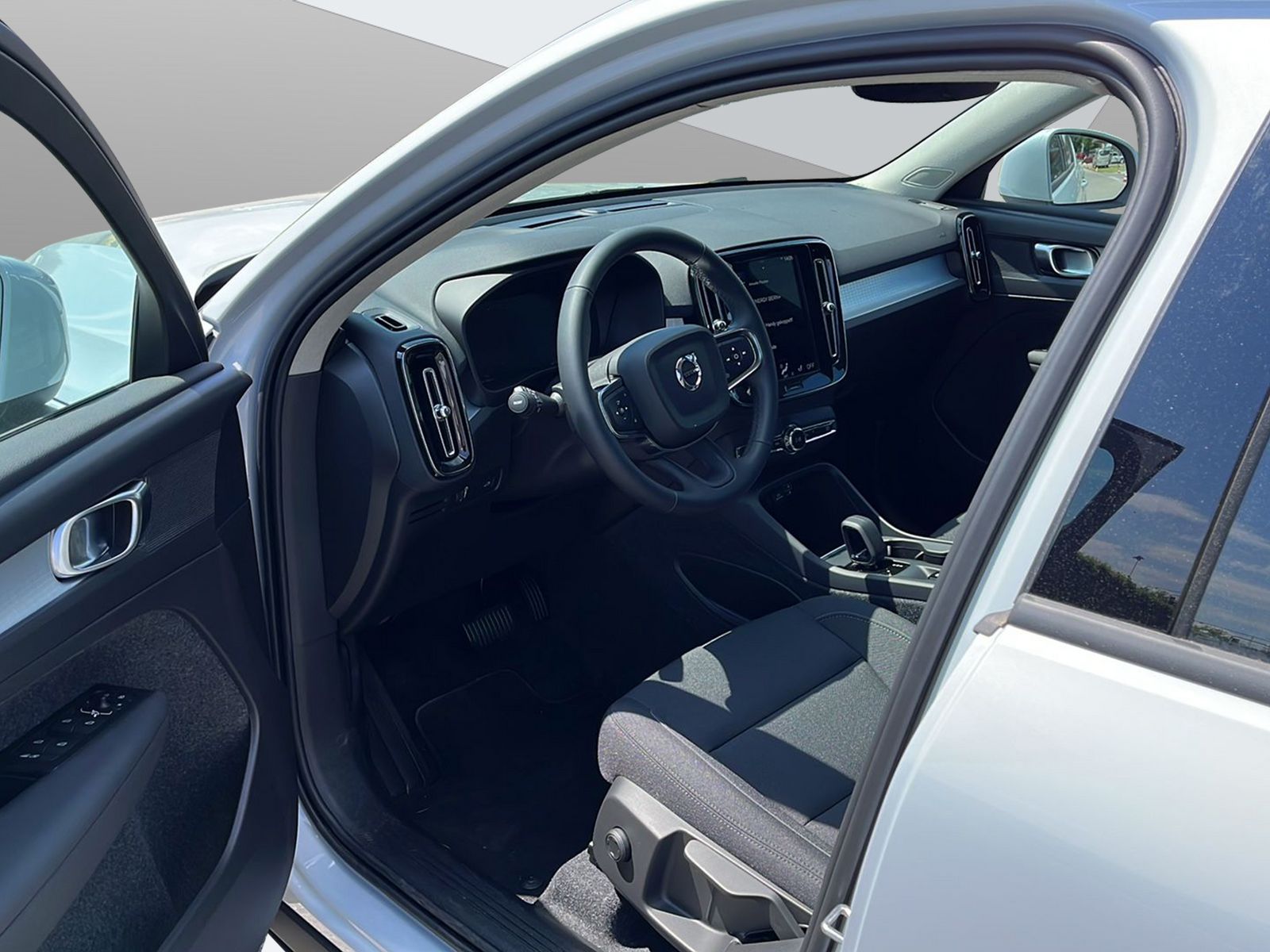 VOLVO XC40 1.5 T2 XCITE-image-5