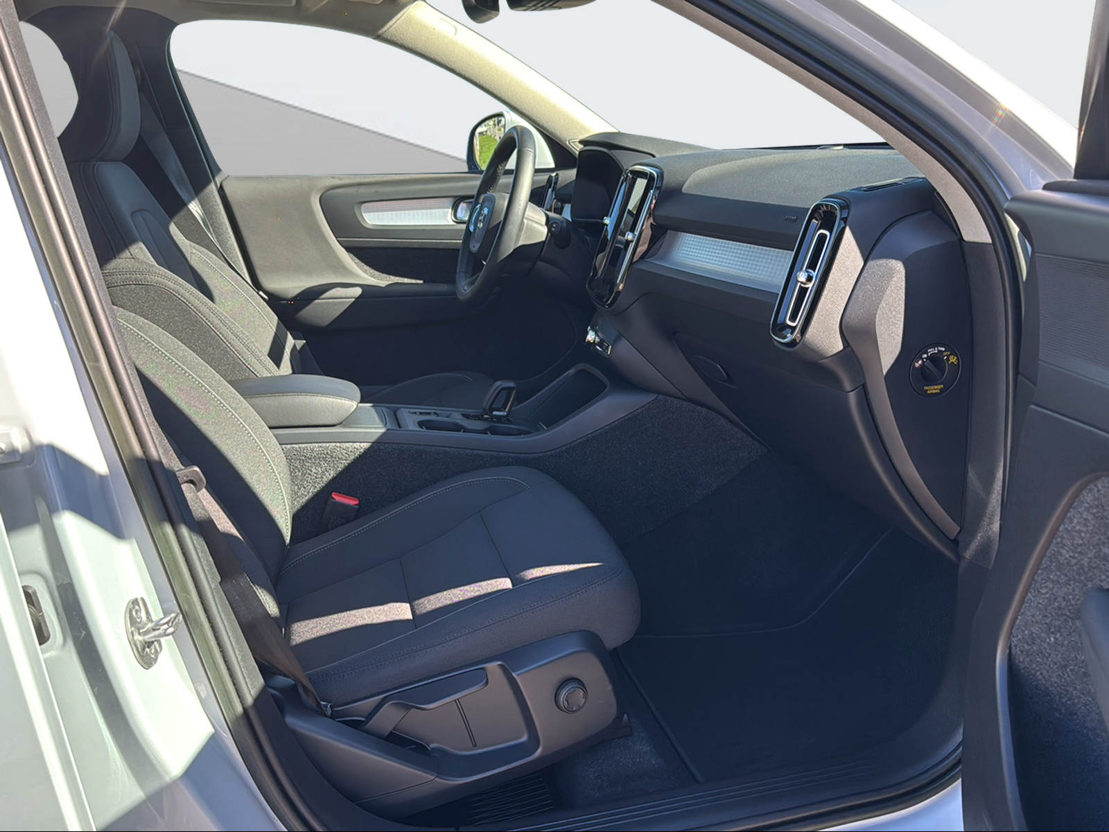VOLVO XC40 1.5 T2 XCITE-image-14