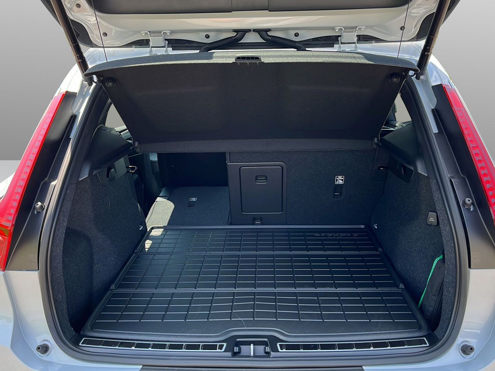 VOLVO XC40 1.5 T2 XCITE-image-7