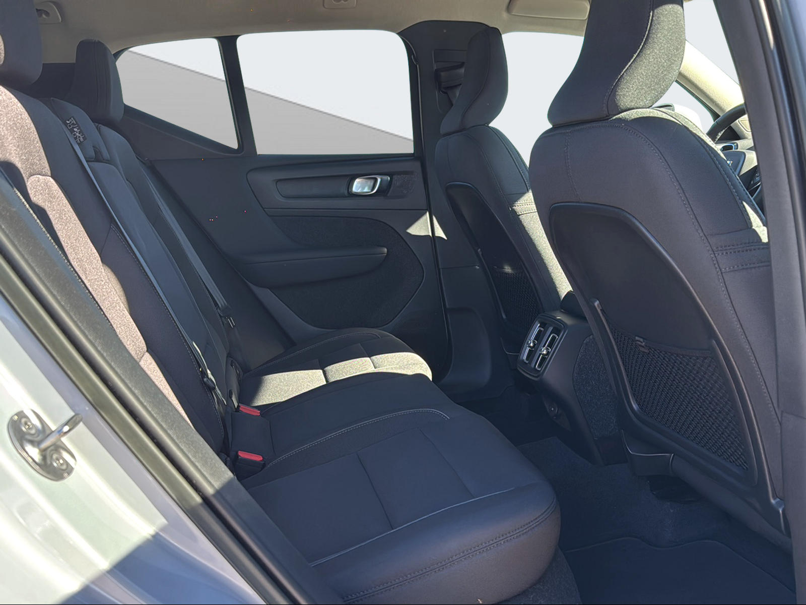 VOLVO XC40 1.5 T2 XCITE-image-10