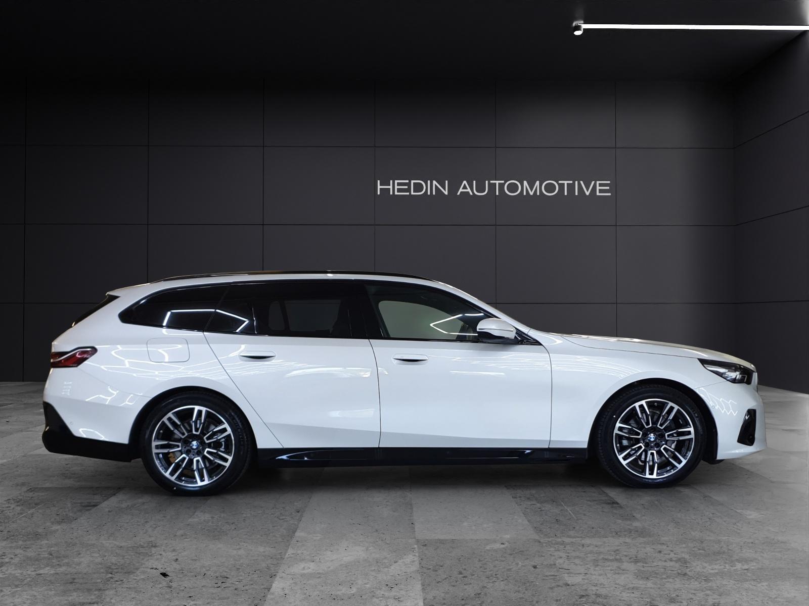 BMW 520d xDrive Touring-image-5