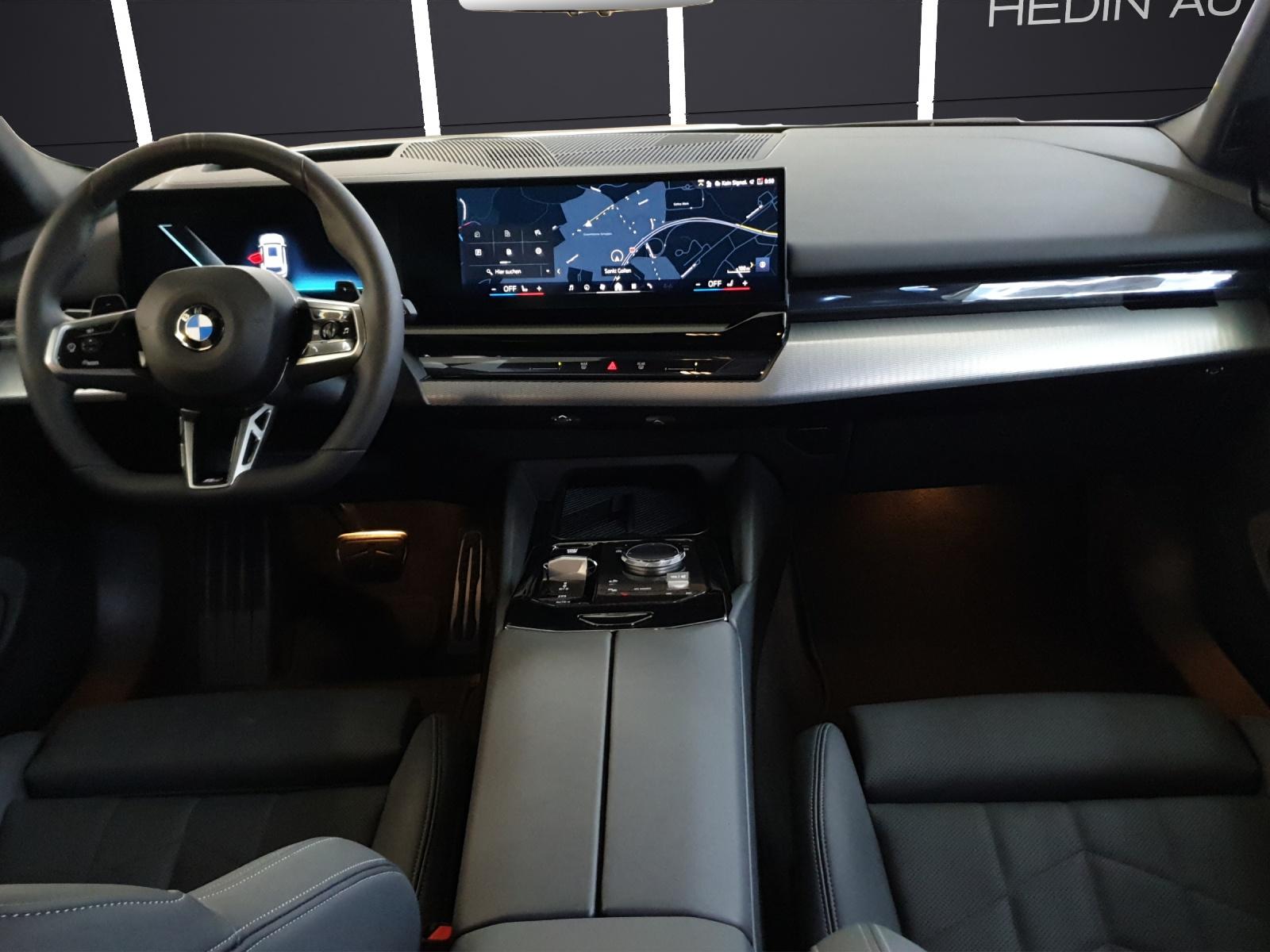 BMW 520d xDrive Touring-image-17