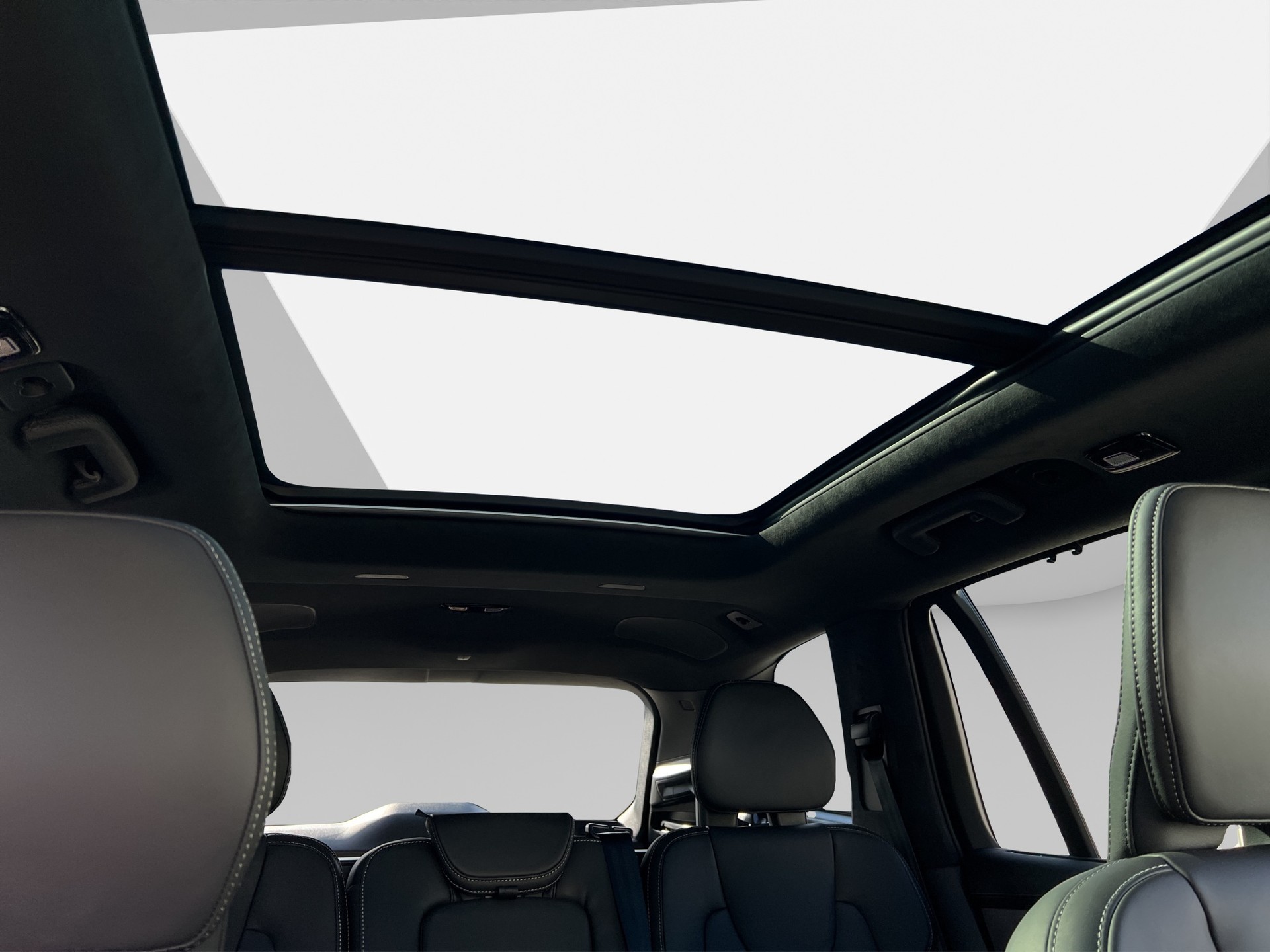 VOLVO XC90 2.0 T8 TE XCLUSIVE Edition Bright eAWD-image-17