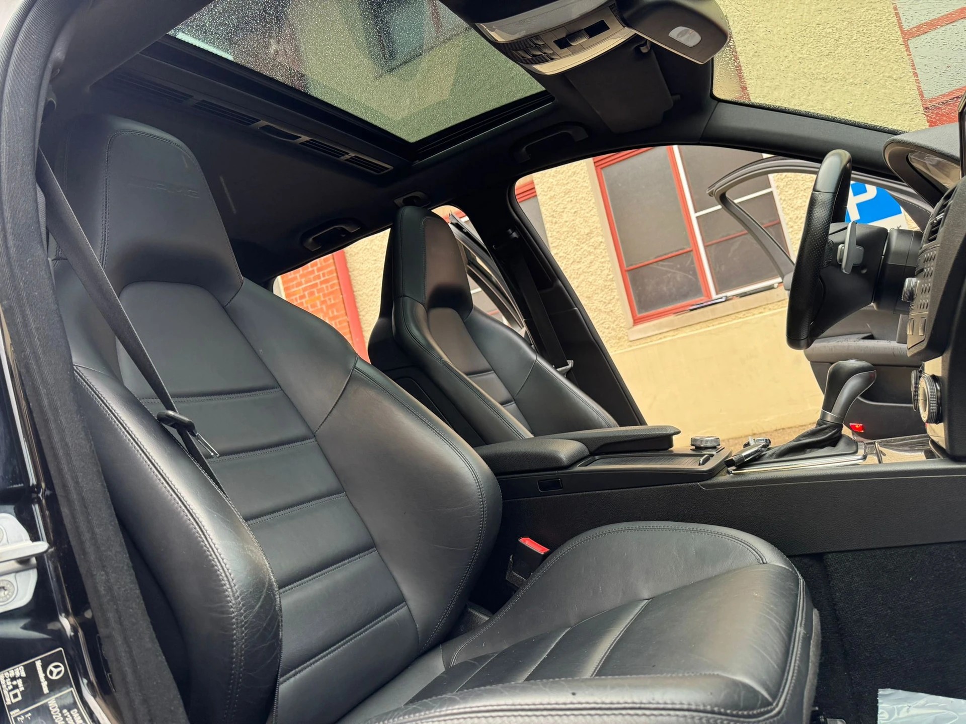 MERCEDES-BENZ C 63 AMG Avantgarde 7G-Tronic-image-12