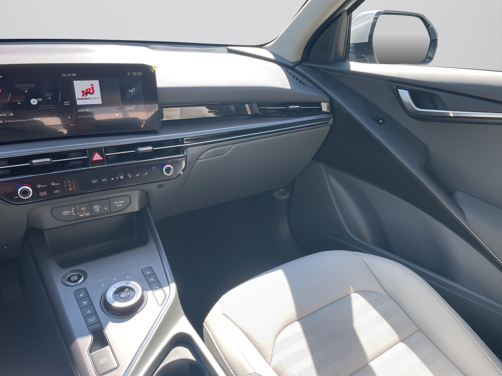 KIA Niro 1.6 GDi Hybrid Style-image-6