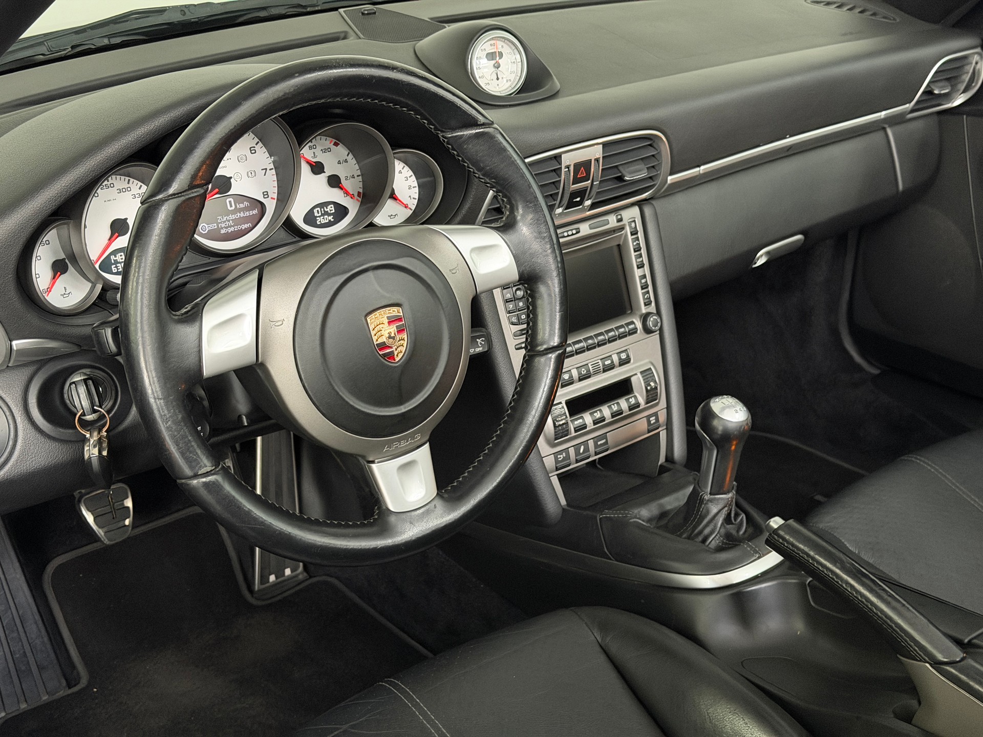 PORSCHE 911 Cabrio Carrera 4S-image-6