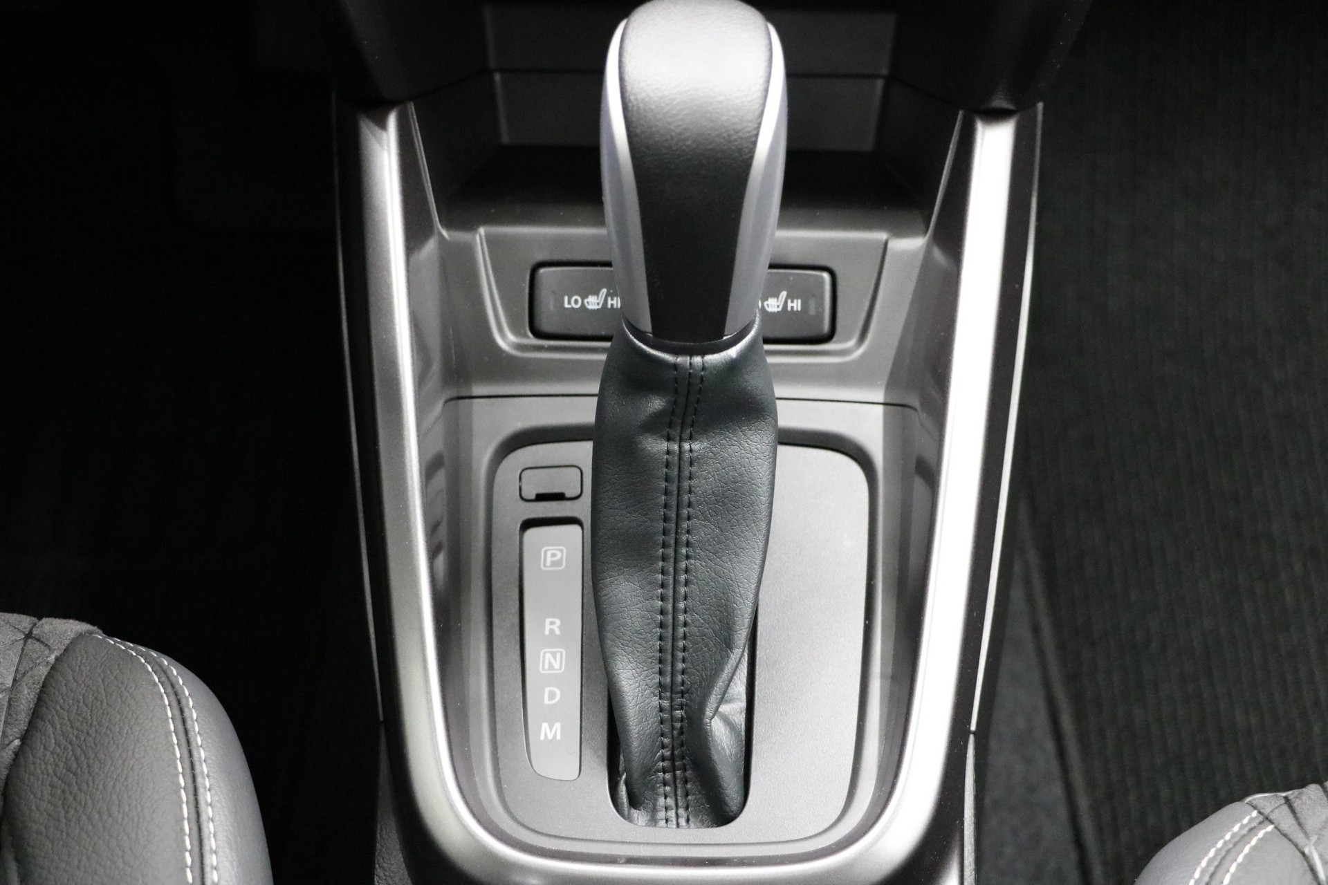 SUZUKI Vitara 1.4 T Compact Top Hybrid 4x4-image-10