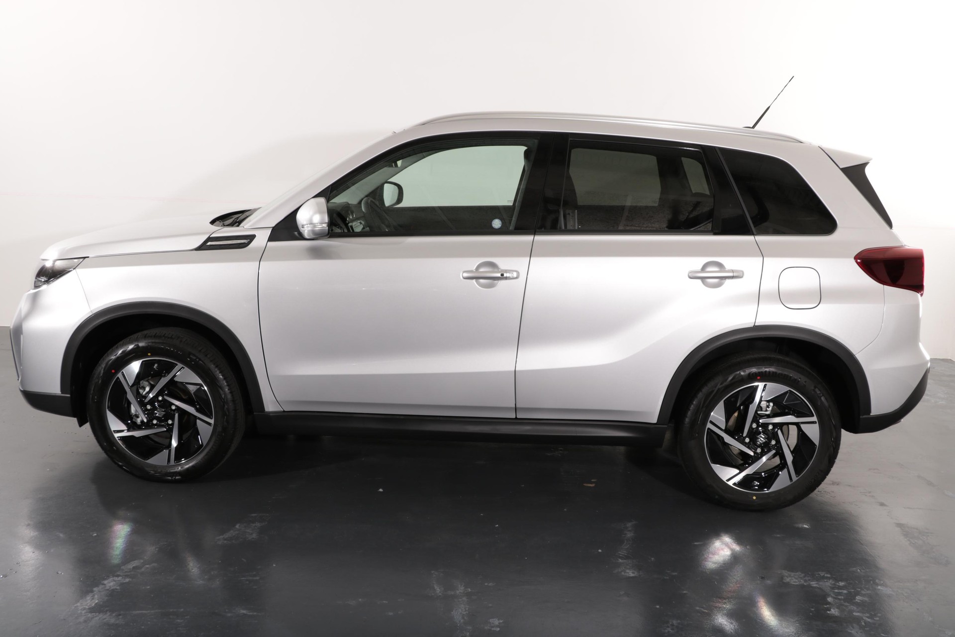 SUZUKI Vitara 1.4 T Compact Top Hybrid 4x4-image-2