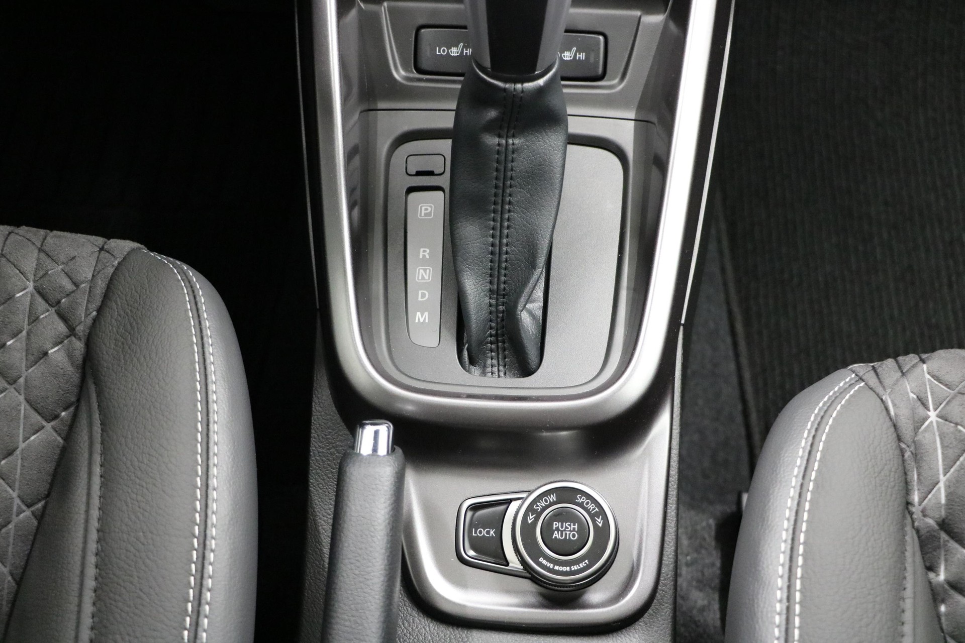 SUZUKI Vitara 1.4 T Compact Top Hybrid 4x4-image-11