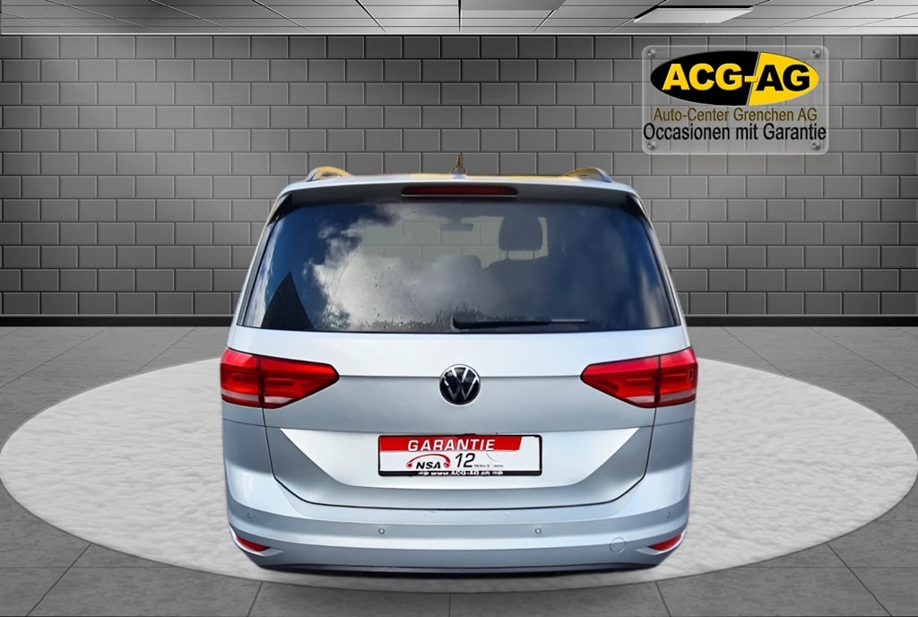 VW Touran 2.0 TDI BlueMotion TechnologyComfortline DSG ** Gr-Navi ** RF-Kamera ** Abstandsregelsysteme ** Sitzheizung ** Ab MFK **-image-4
