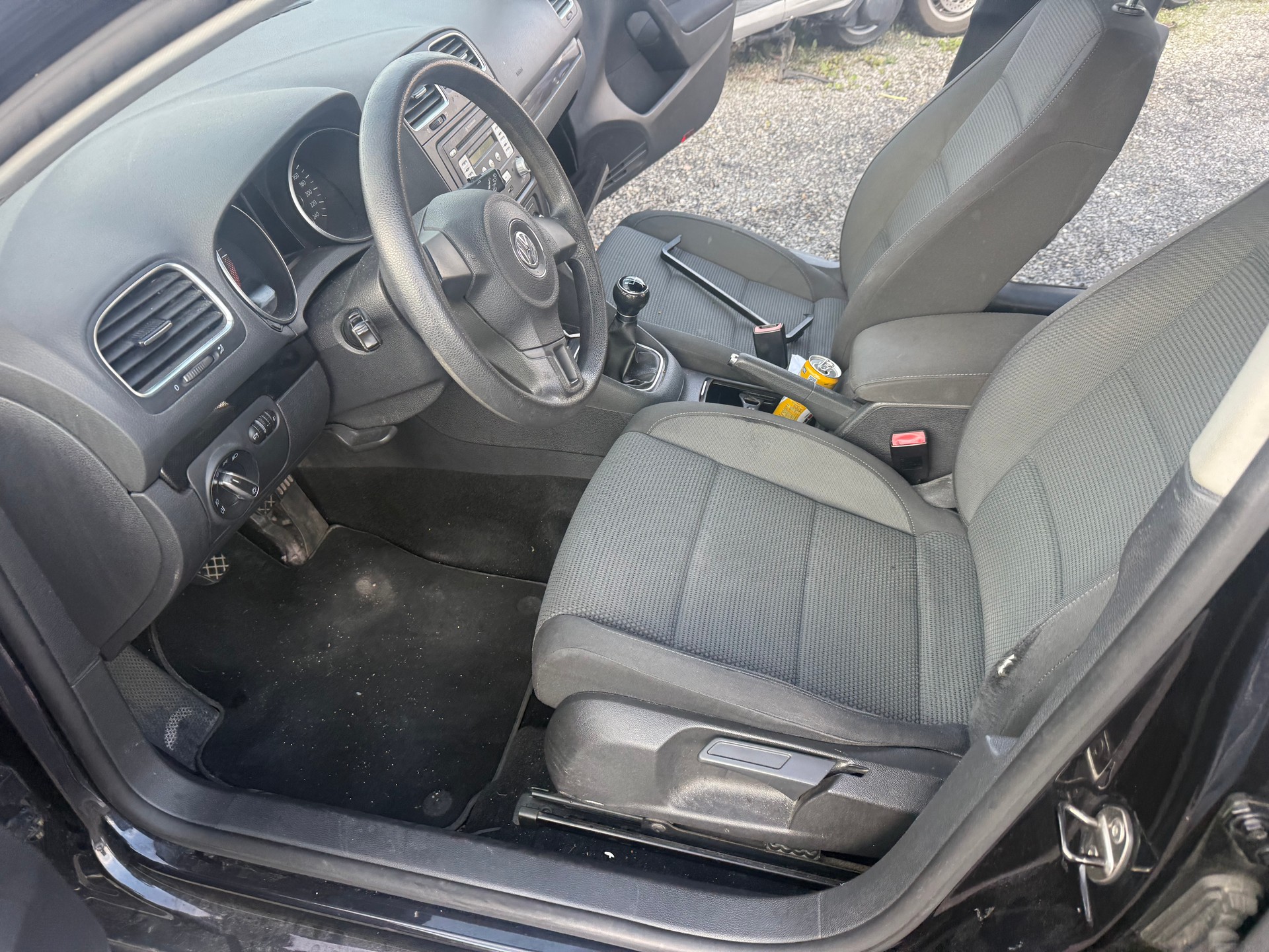 VW Golf 1.6 TDI BlueMotion Technology Team-image-4