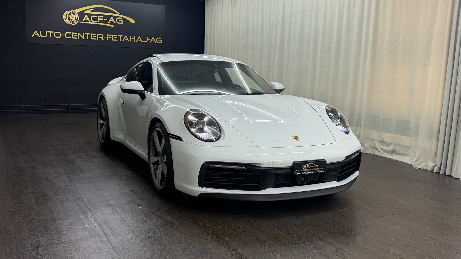 PORSCHE 911 Carrera 4S PDK-image-3