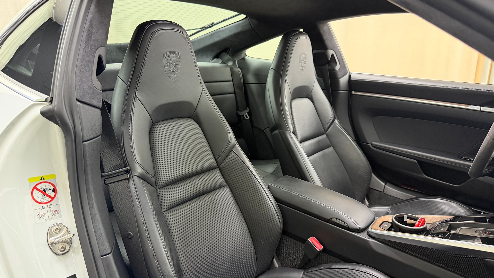 PORSCHE 911 Carrera 4S PDK-image-16