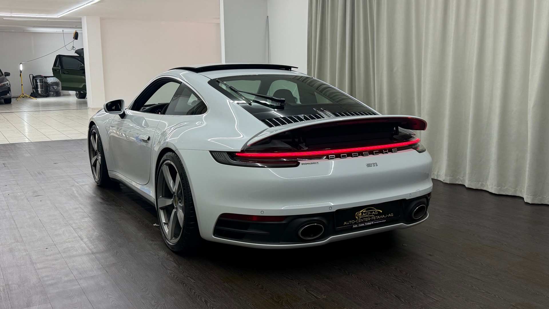 PORSCHE 911 Carrera 4S PDK-image-6