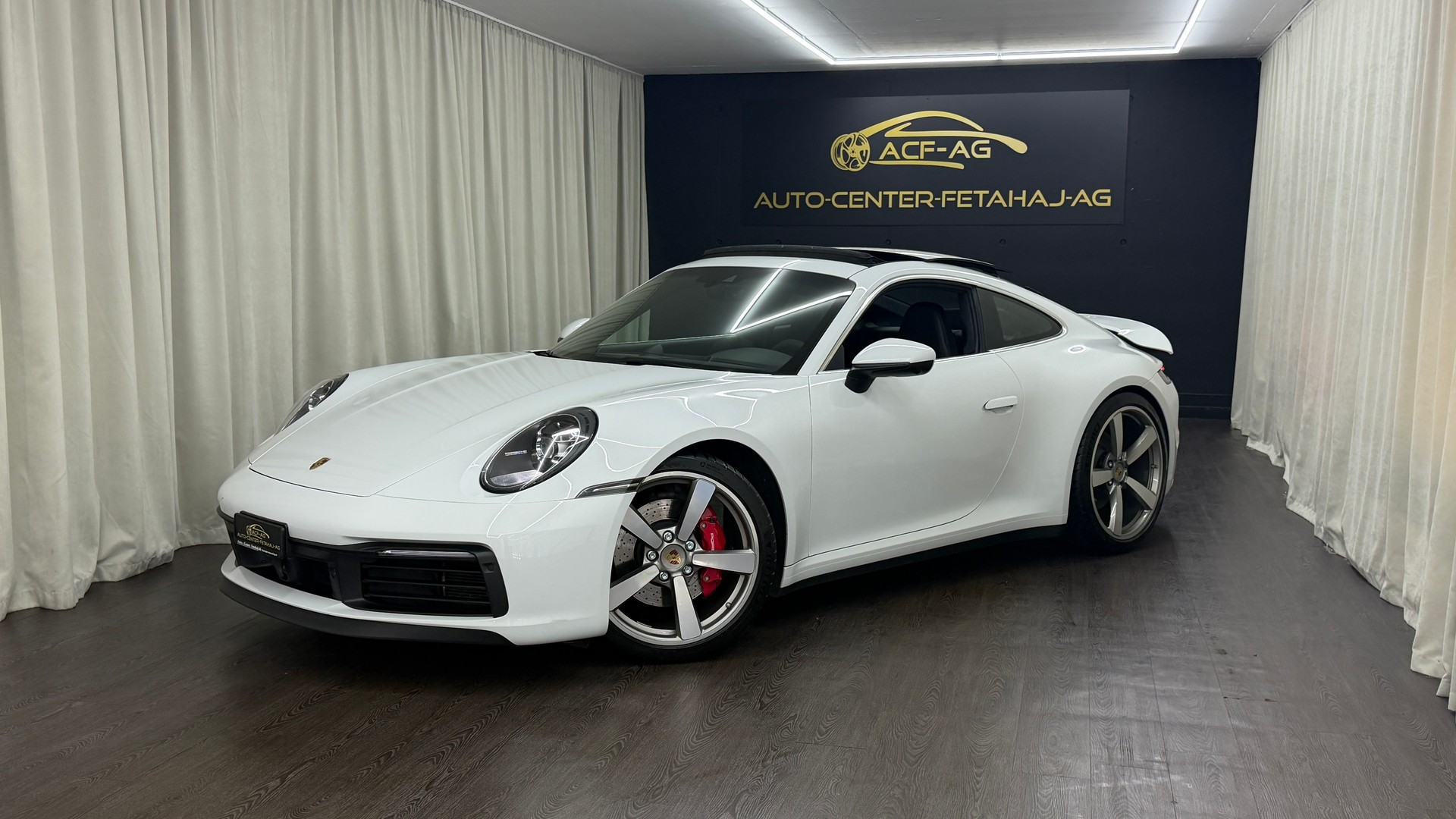 PORSCHE 911 Carrera 4S PDK-image-1