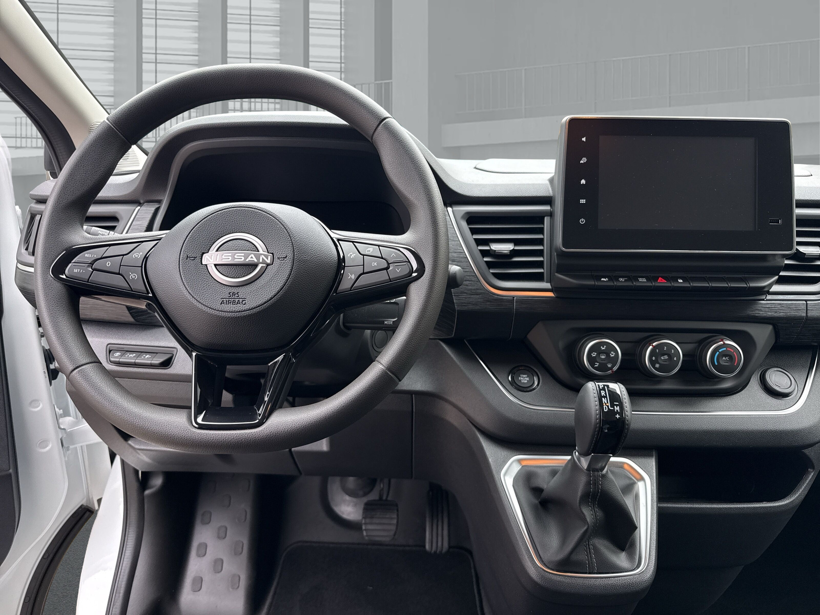 NISSAN Primastar dCi 170 3.0 L2H1 9 Pl. Tekna DCT-image-8
