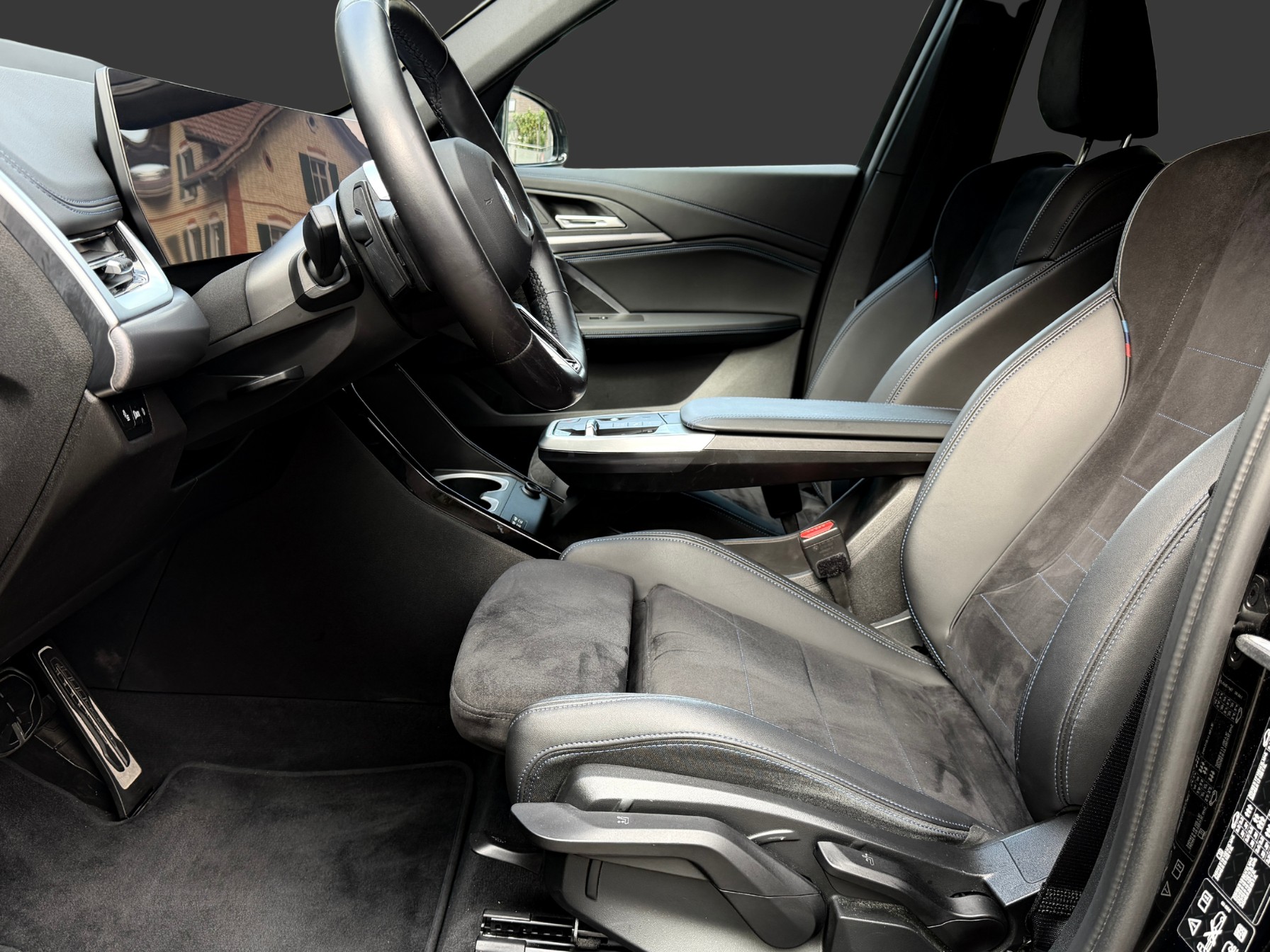 BMW X1 xDrive 23d 48V M Sport-image-13