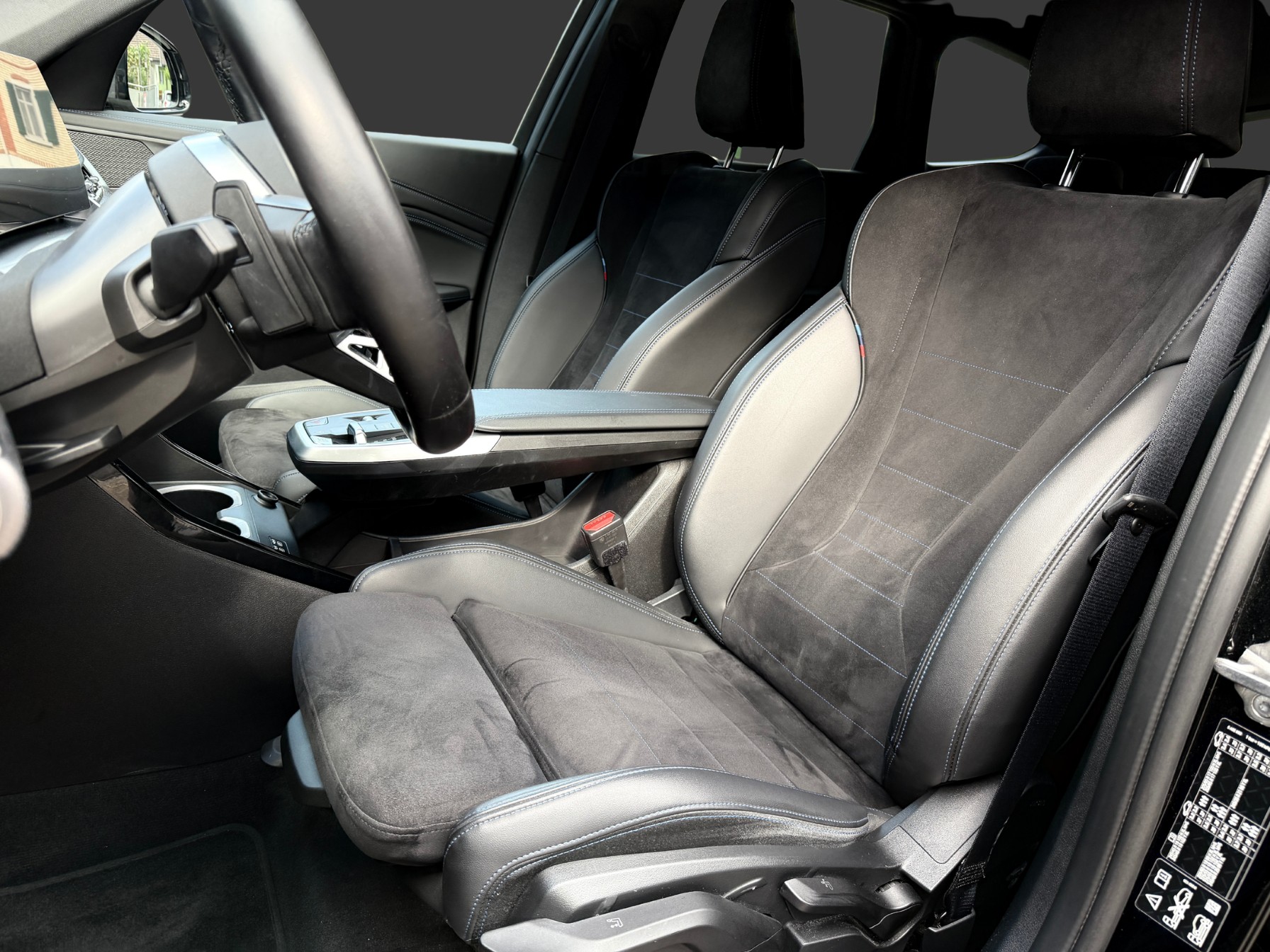 BMW X1 xDrive 23d 48V M Sport-image-14