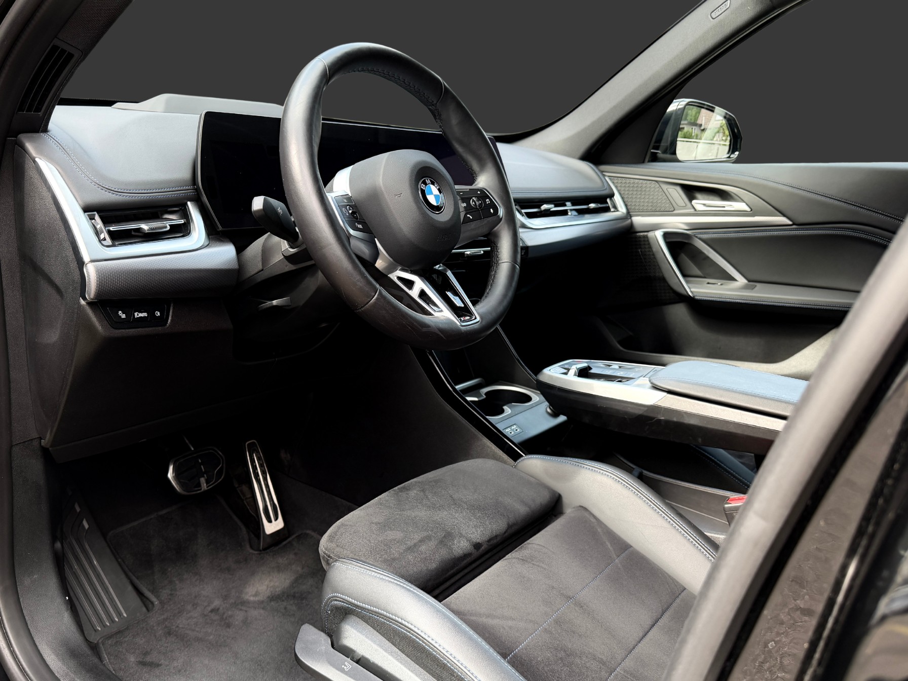BMW X1 xDrive 23d 48V M Sport-image-12
