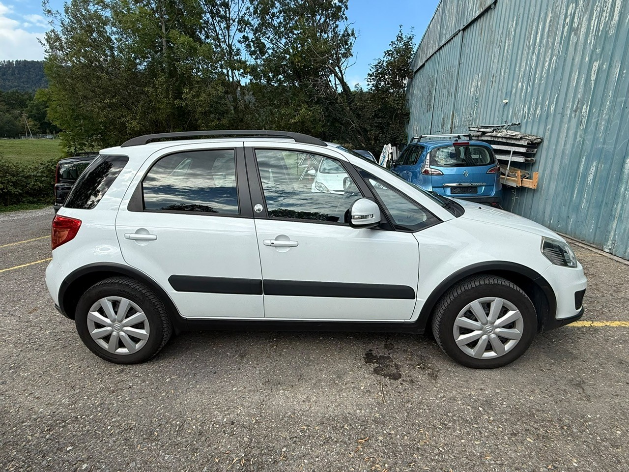 SUZUKI SX4 1.6 16V GL Top Indigo 4WD-showroom-element-2