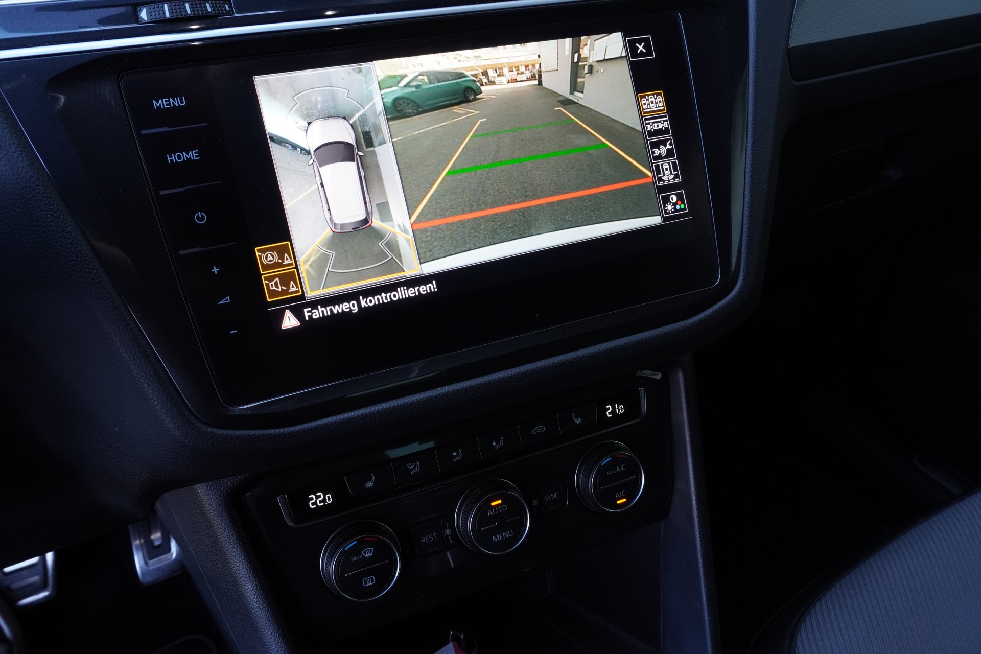 VW Tiguan 2.0TSI R-Line 4Motion DSG-image-11
