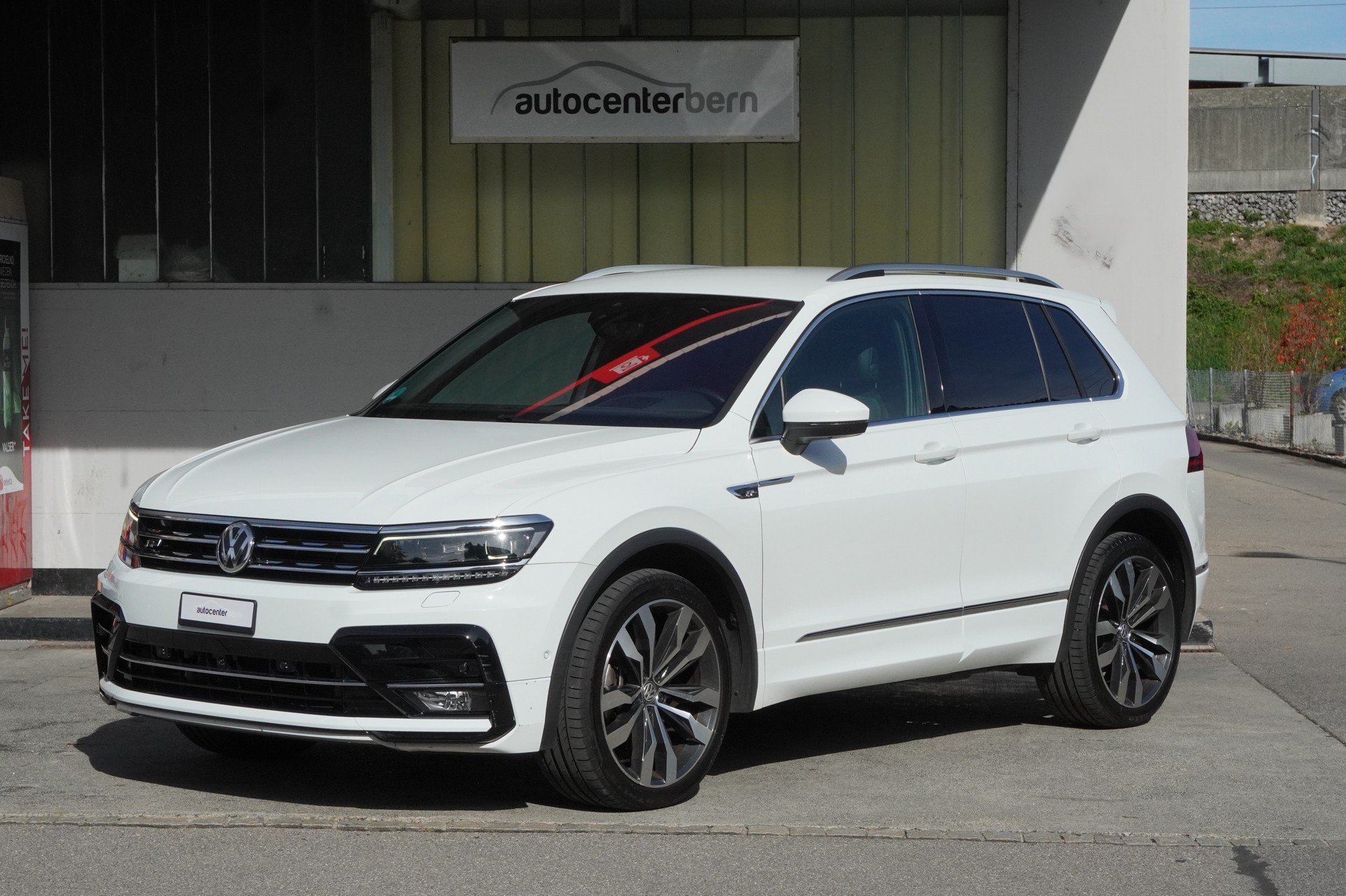 VW Tiguan 2.0TSI R-Line 4Motion DSG-image-0