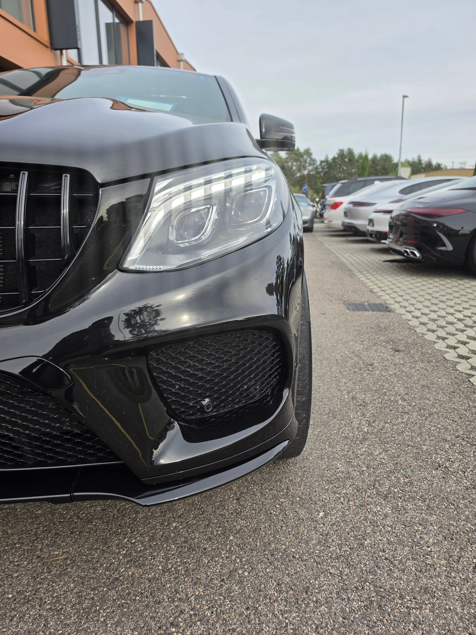 MERCEDES-BENZ GLE 43 AMG 4Matic 9G-Tronic-image-9