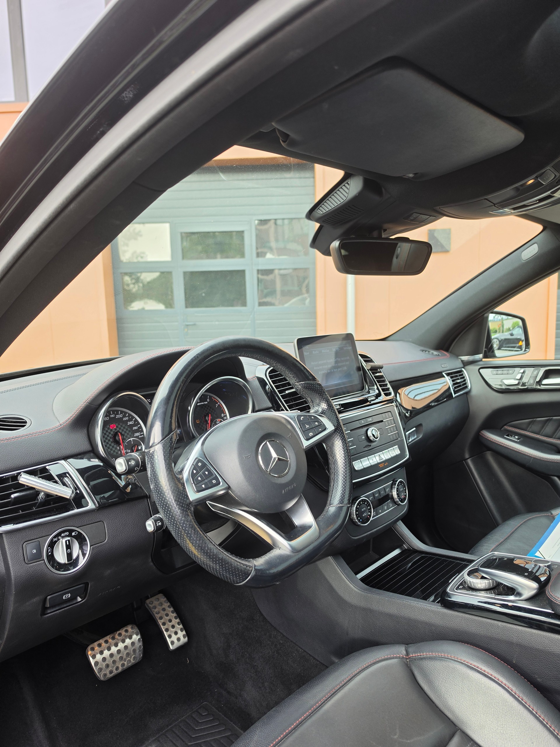 MERCEDES-BENZ GLE 43 AMG 4Matic 9G-Tronic-image-14
