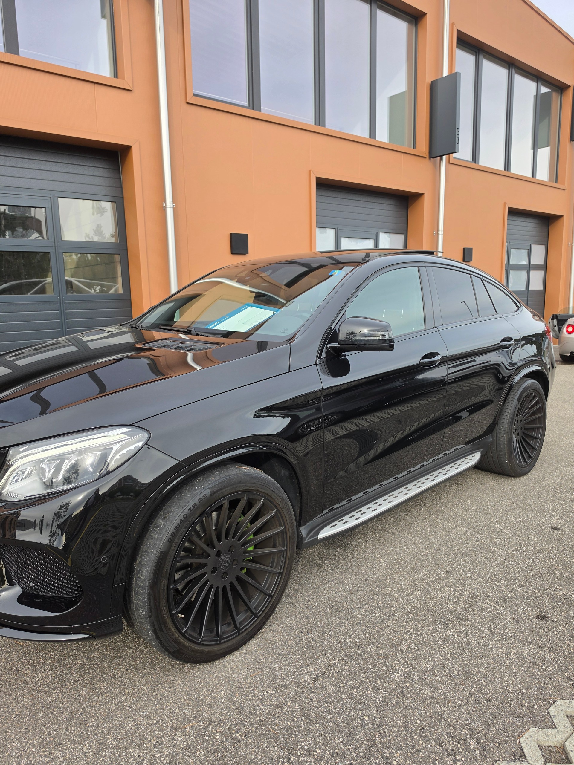 MERCEDES-BENZ GLE 43 AMG 4Matic 9G-Tronic-image-8