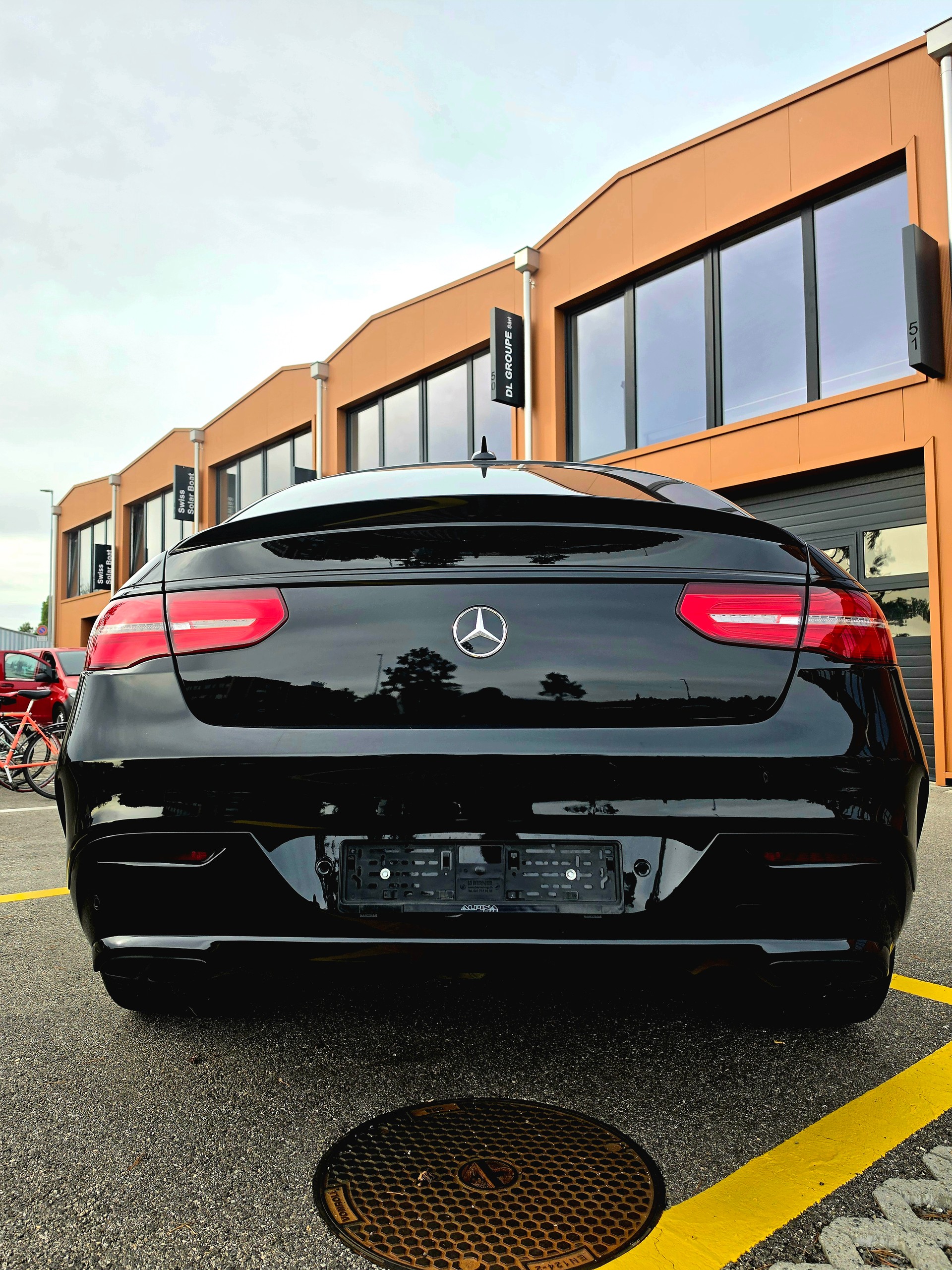MERCEDES-BENZ GLE 43 AMG 4Matic 9G-Tronic-image-3