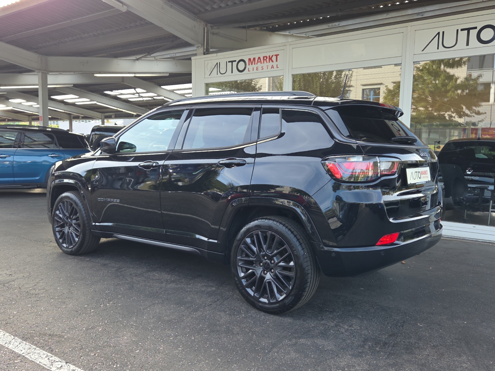 JEEP Compass 4x2 1.3 Turbo S DKG-image-2