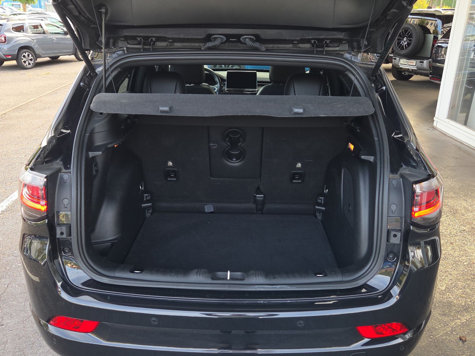 JEEP Compass 4x2 1.3 Turbo S DKG-image-12